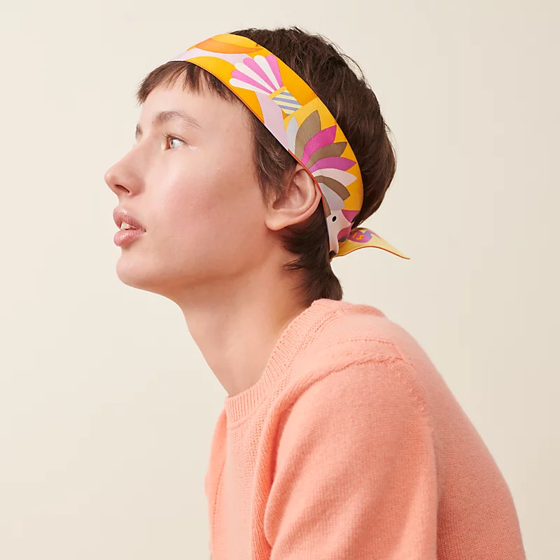 [TOP] HERMES Grand Parade Twilly Scarf 86 x 5 cm - 4 Colours