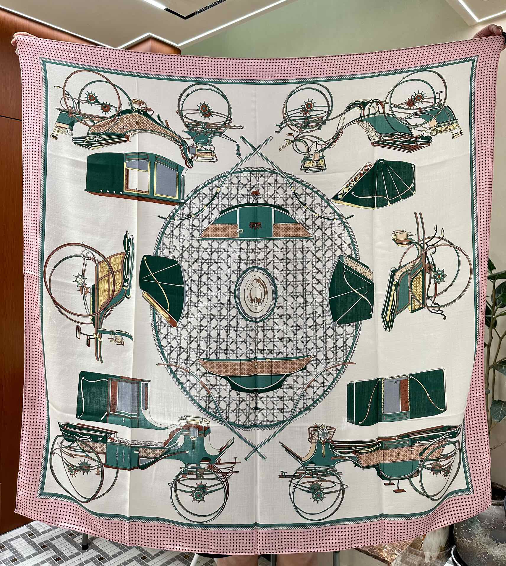 [TOP] HERMES Holiday Carriage Square Scarf 140 x 140 cm - 2 Colours