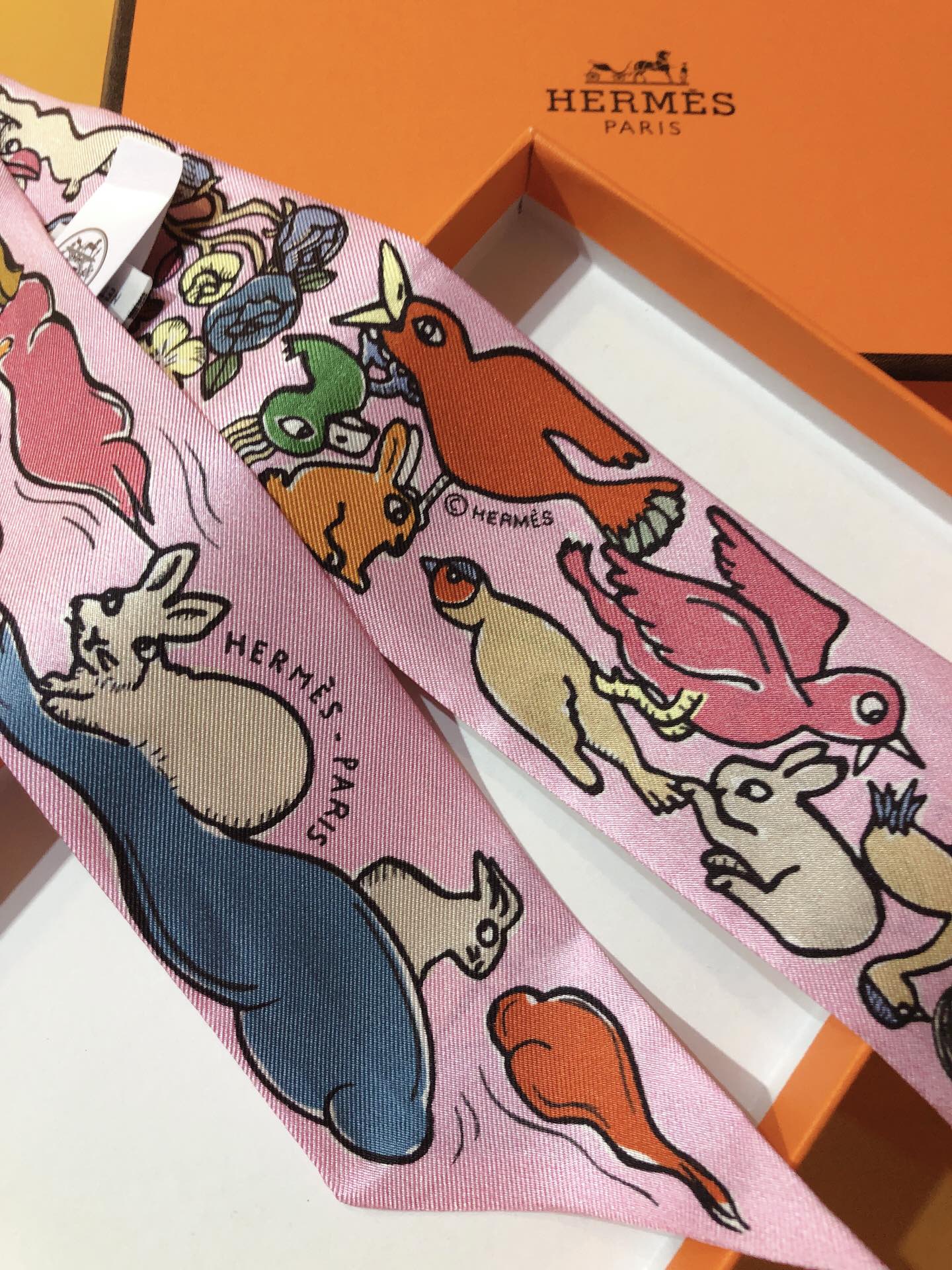 [TOP] HERMES One Thousand and One Rabbits Twilly Scarf 86 x 5 cm - 4 Colours