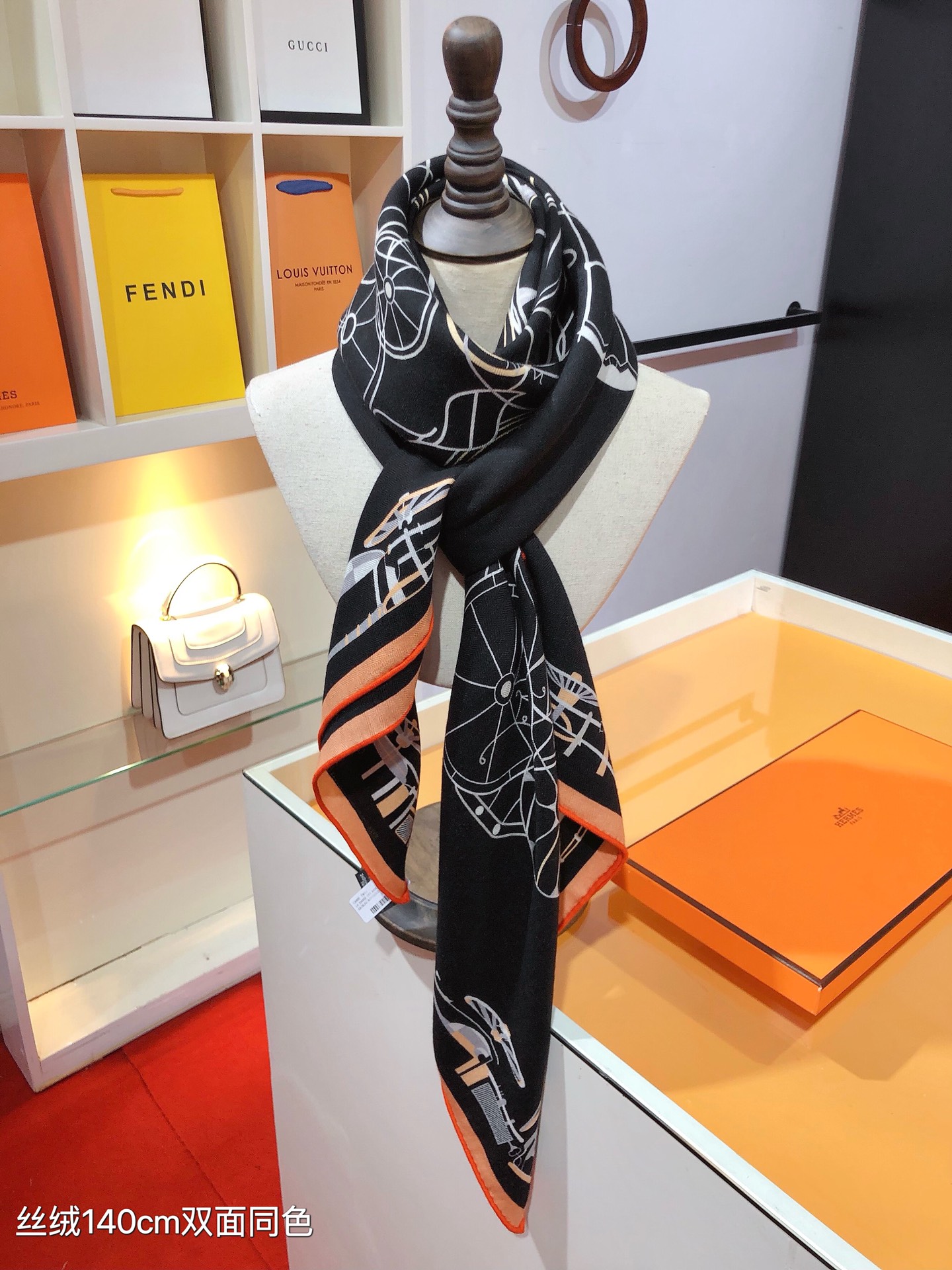 [TOP] HERMES Horse Carriage Square Scarf 140 x 140 cm - 4 Colours