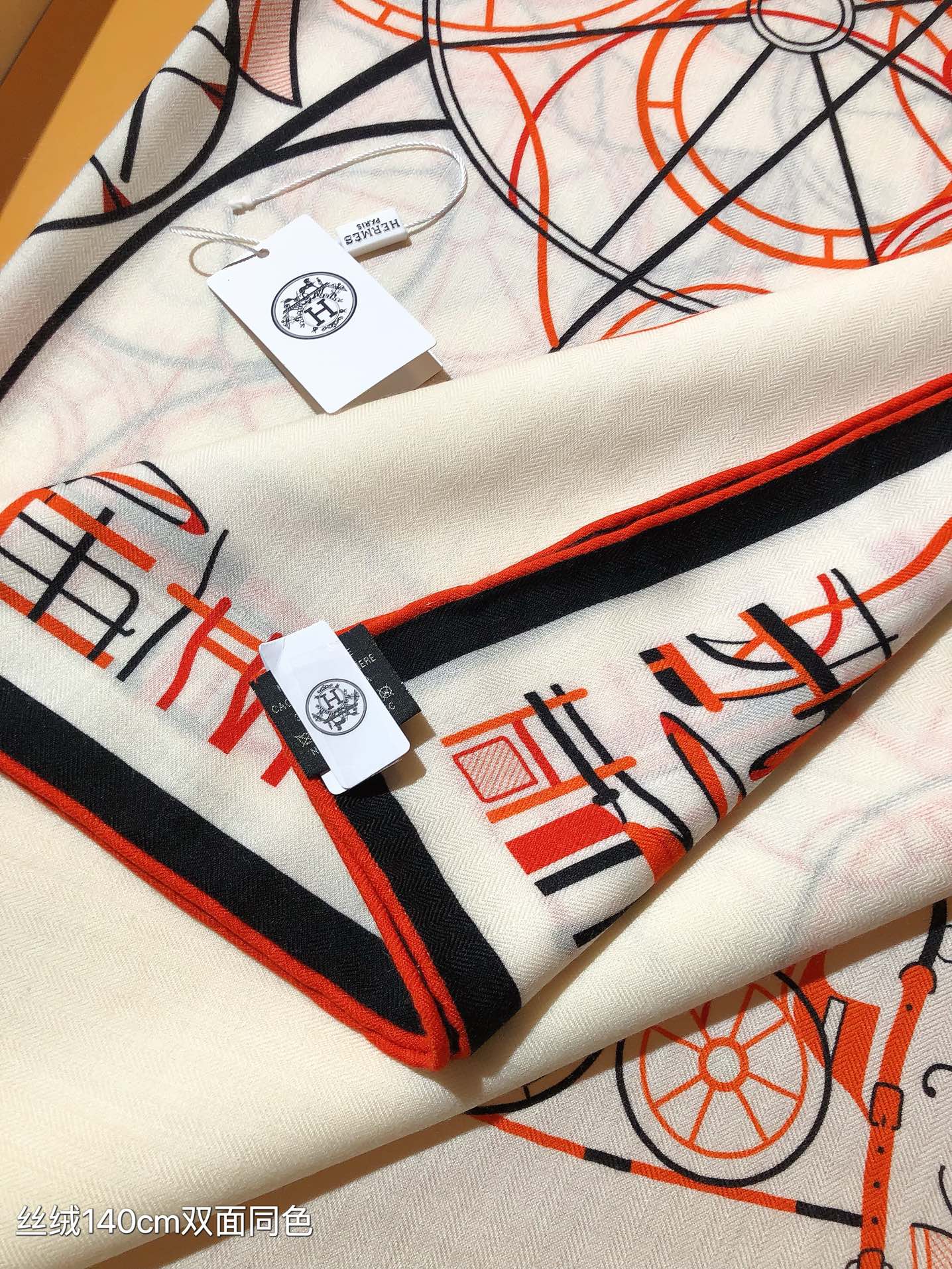 [TOP] HERMES Horse Carriage Square Scarf 140 x 140 cm - 4 Colours