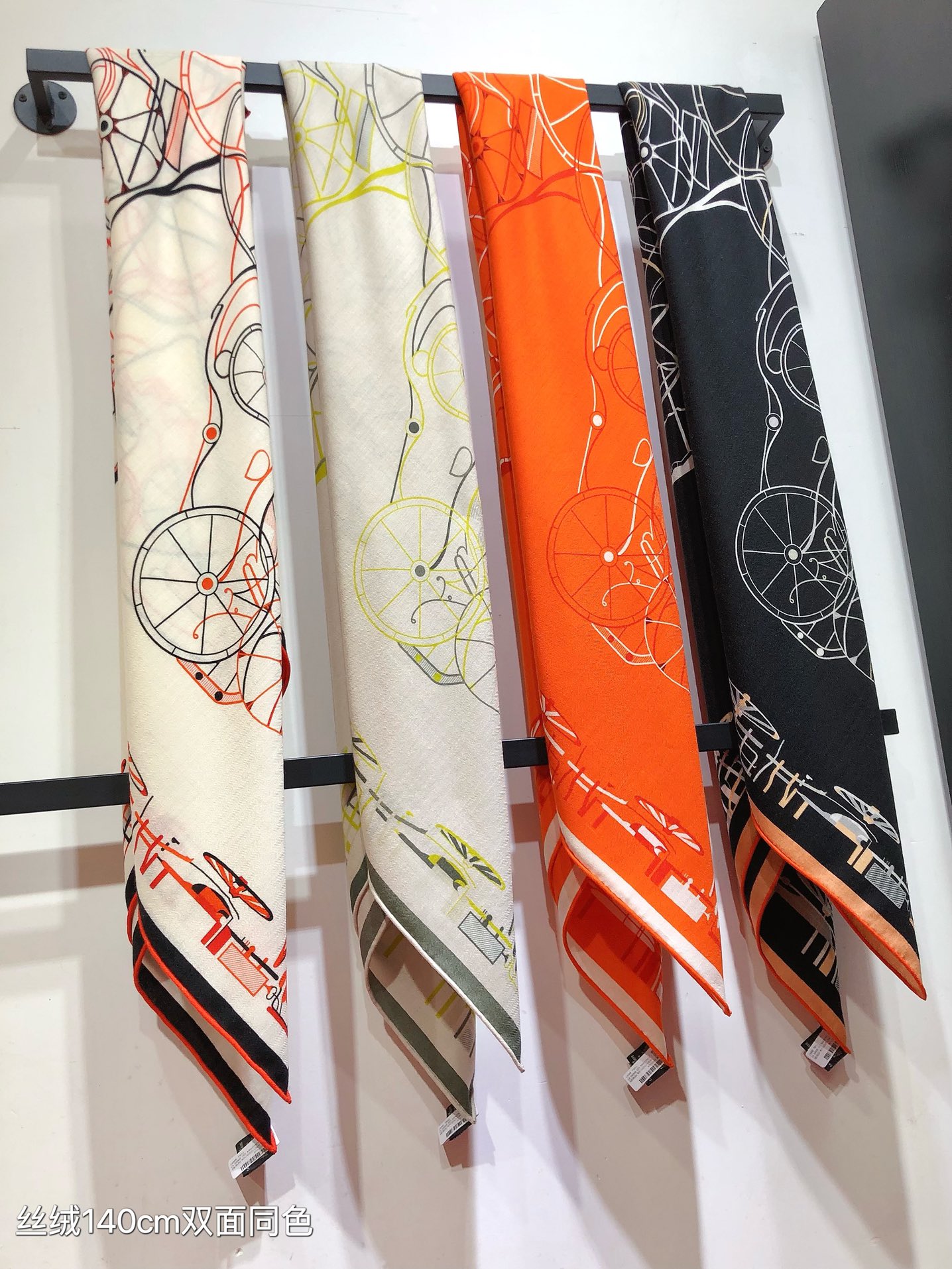 [TOP] HERMES Horse Carriage Square Scarf 140 x 140 cm - 4 Colours