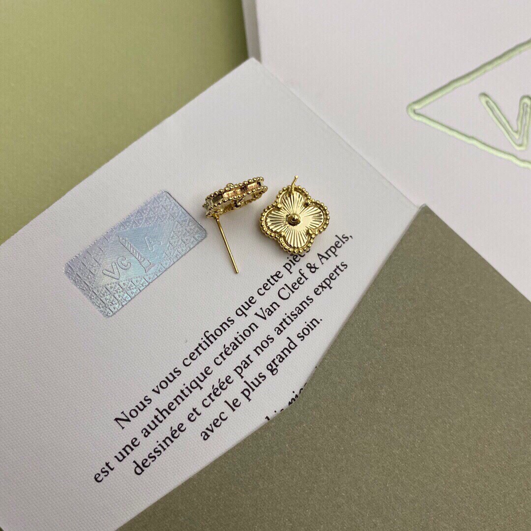 [TOP] Van Cleef & Arpels VCA 4 Cloverleaf Stud Earrings - Gold