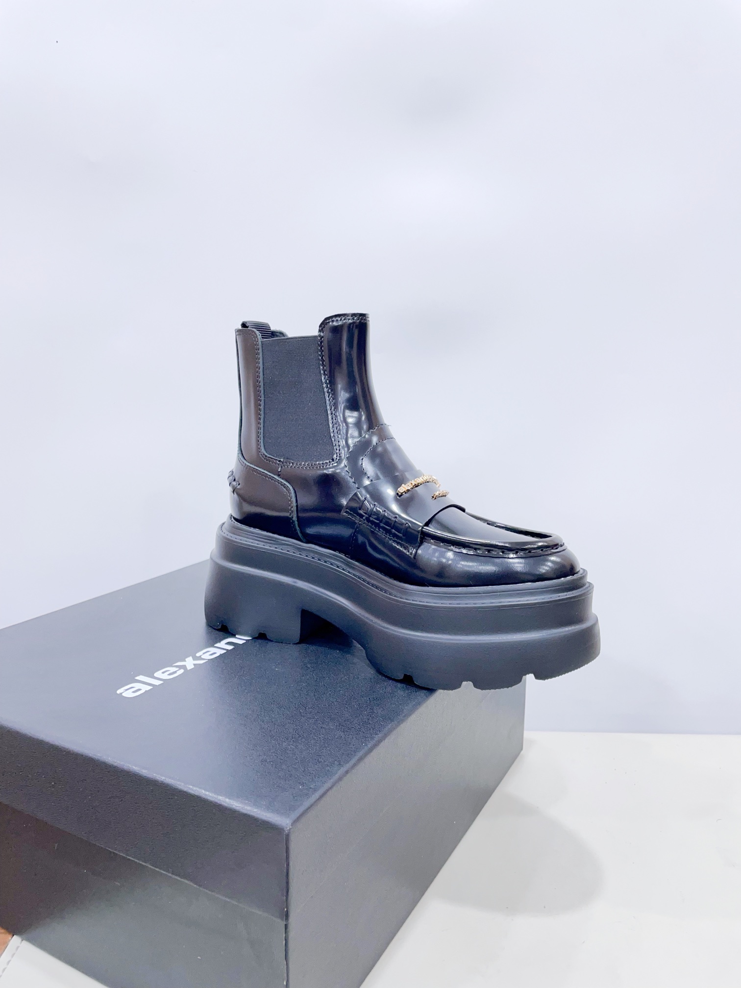 [TOP] Alexander McQueen Carter Platform Chelsea Boots - Black