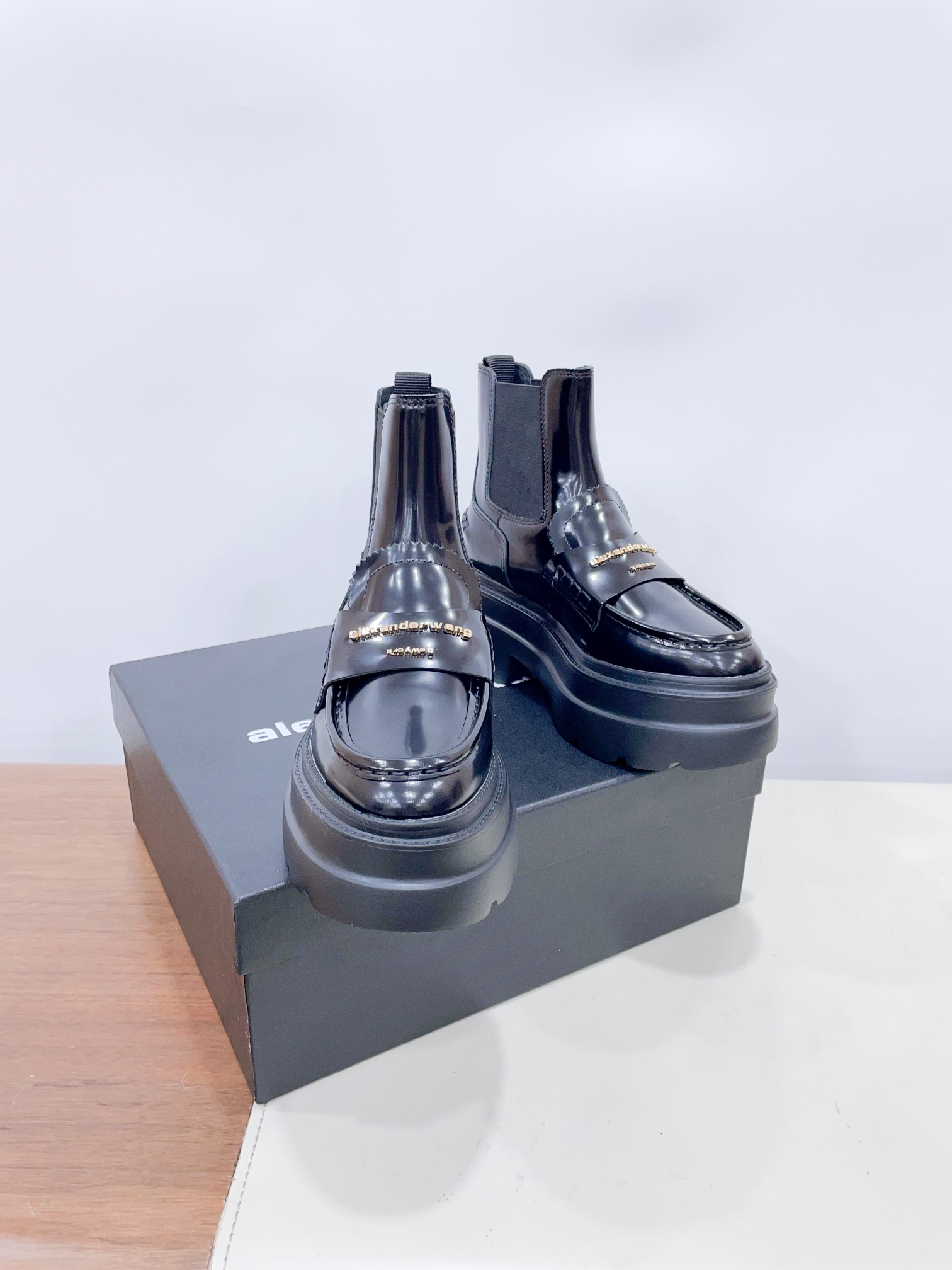 [TOP] Alexander McQueen Carter Platform Chelsea Boots - Black