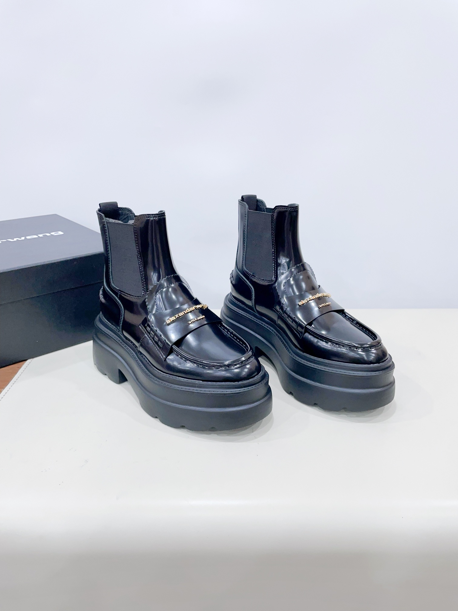 [TOP] Alexander McQueen Carter Platform Chelsea Boots - Black