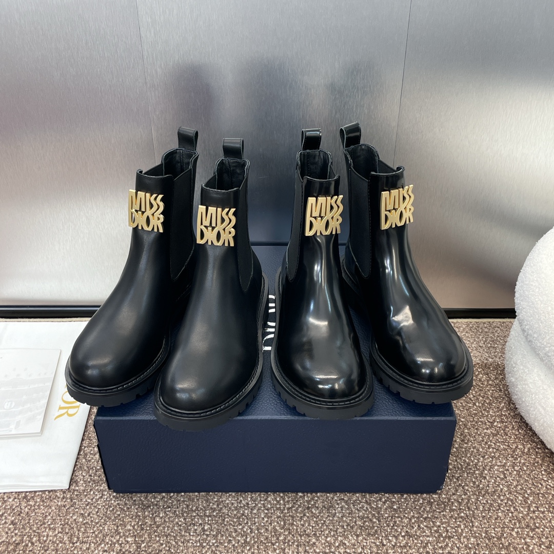 [TOP] Christian Dior MISS DIOR Metal Logo Boots - Black