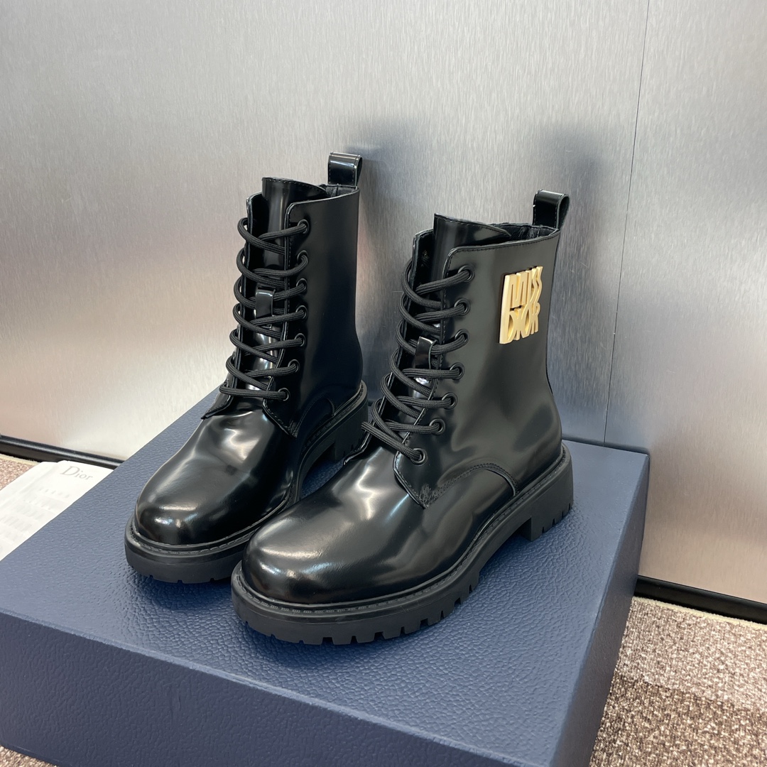[TOP] Christian Dior MISS DIOR Metal Logo Boots - Black
