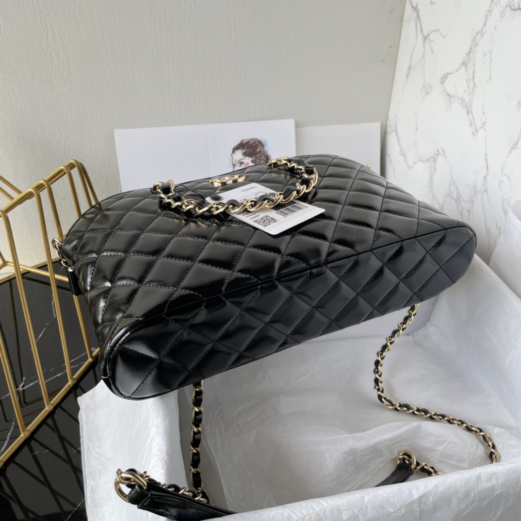 [TOP] CHANEL Shiny Lambskin Tote Bag 20.5x28.5x7cm - Black