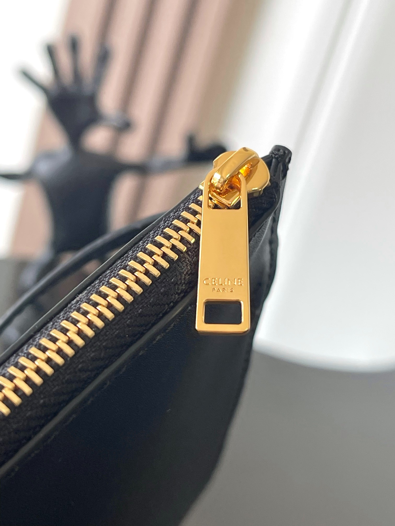 [TOP] CELINE Cow Leather Classic Straw Basket Bag 22*30*14CM - Apricot &Black