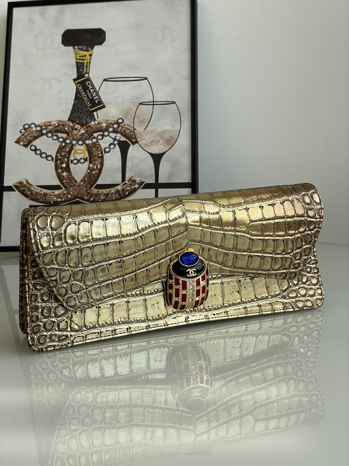 [TOP] CHANEL 19A Paris-New York Egypt Scarab Gold Crocodile Print Clutch Bag 30×13×4cm-2 Colors