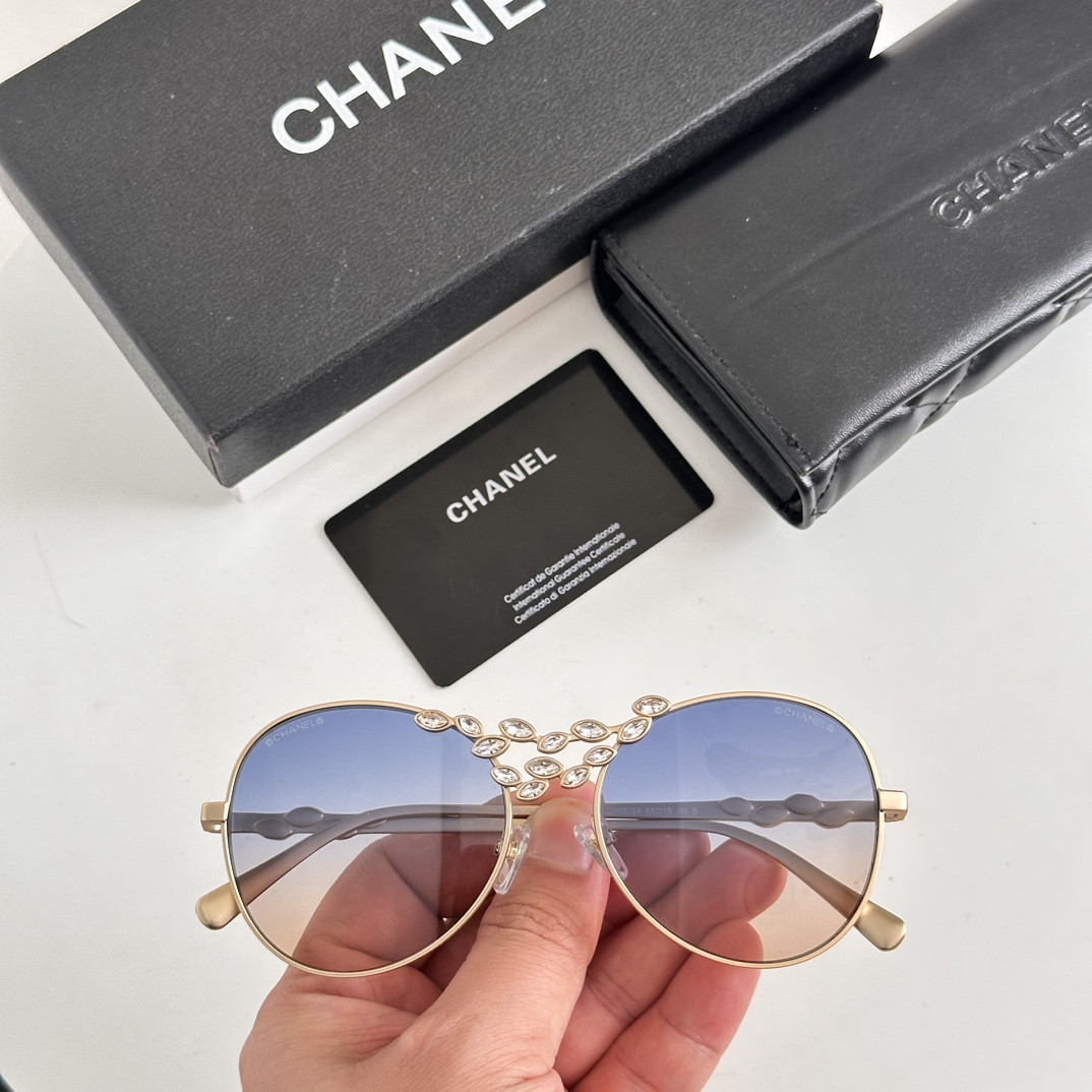 [TOP] CHANEL Sunglasses - 8 Colors