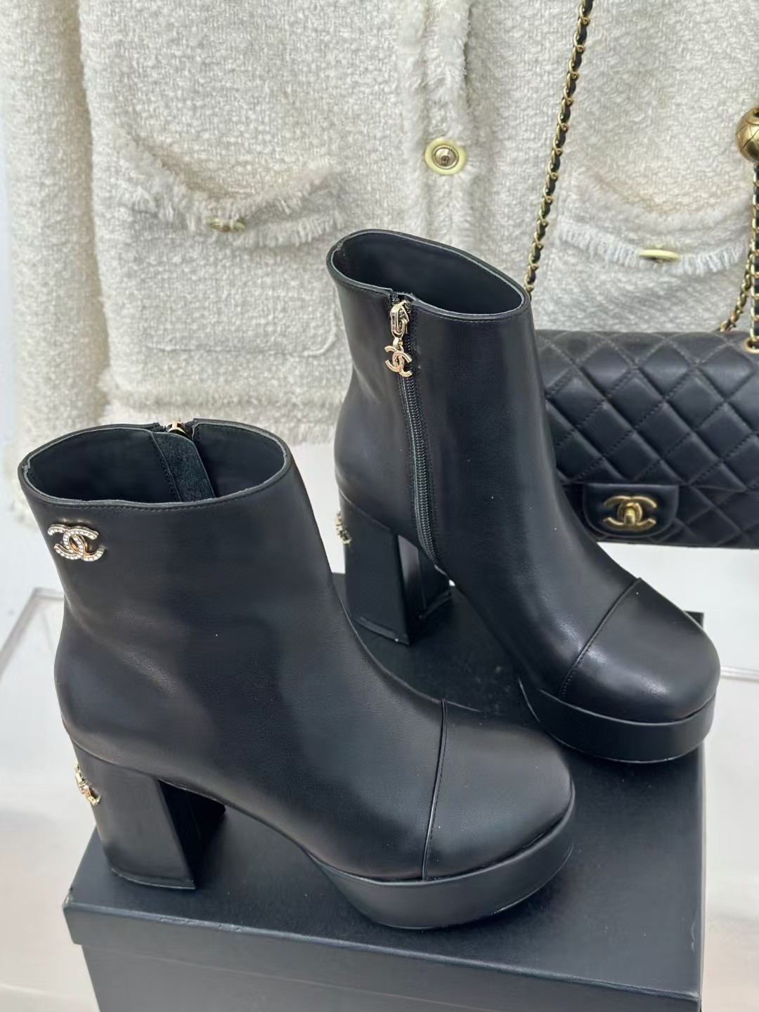 [TOP] CHANEL Cowhide Embossed Classic  Boots - Black