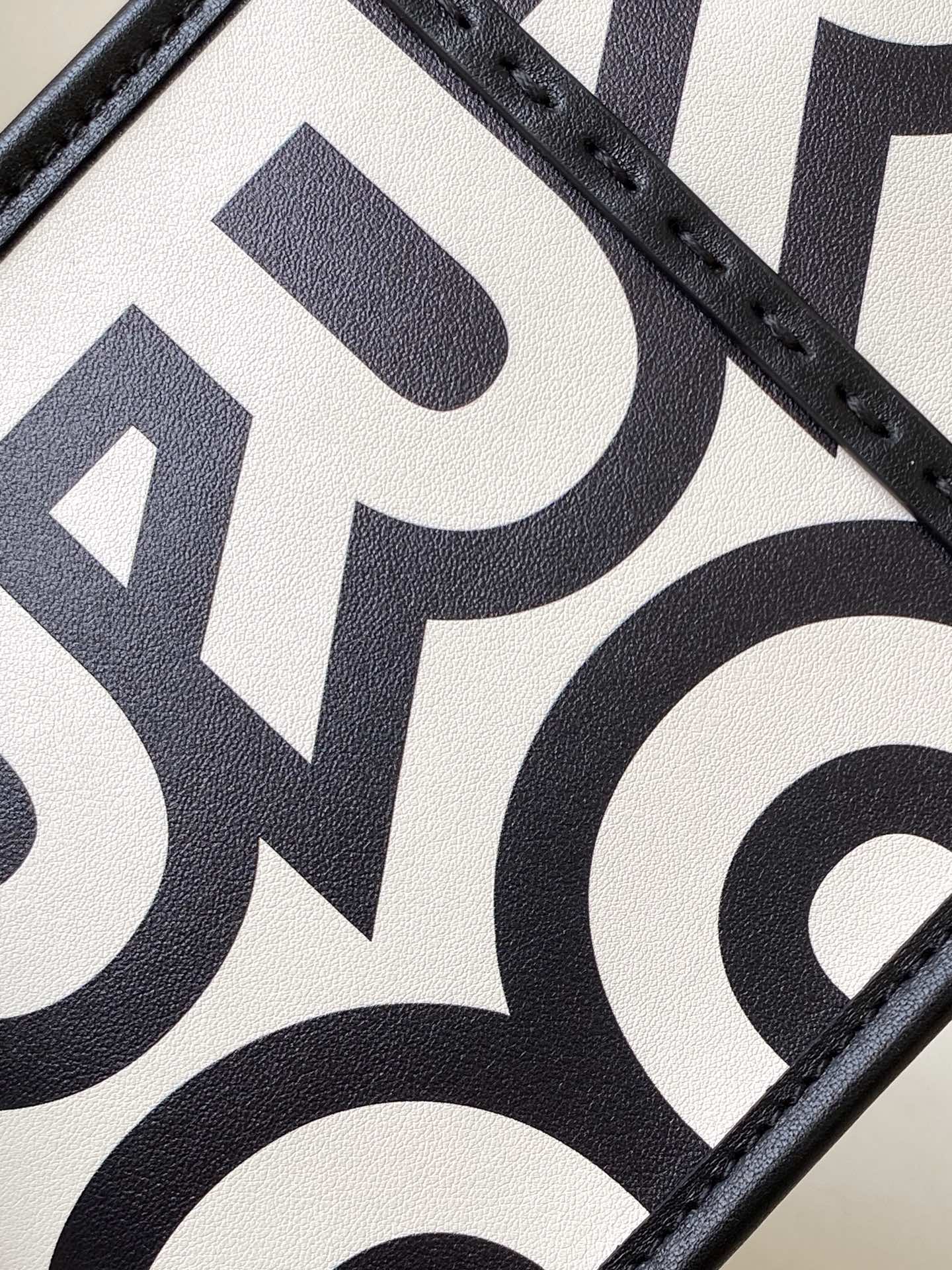 [TOP] FENDI X MARC JACOBS Vitello King Plexiglass Logo Print Mini Fendi Sunshine Shopper Tote Bag 13×6.5×18cm