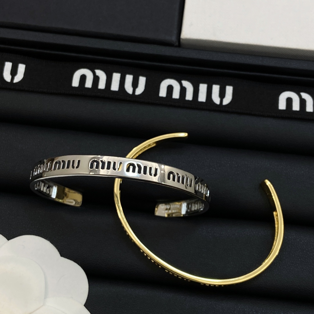 [TOP] Miu Miu Bracelets - 2 Colors