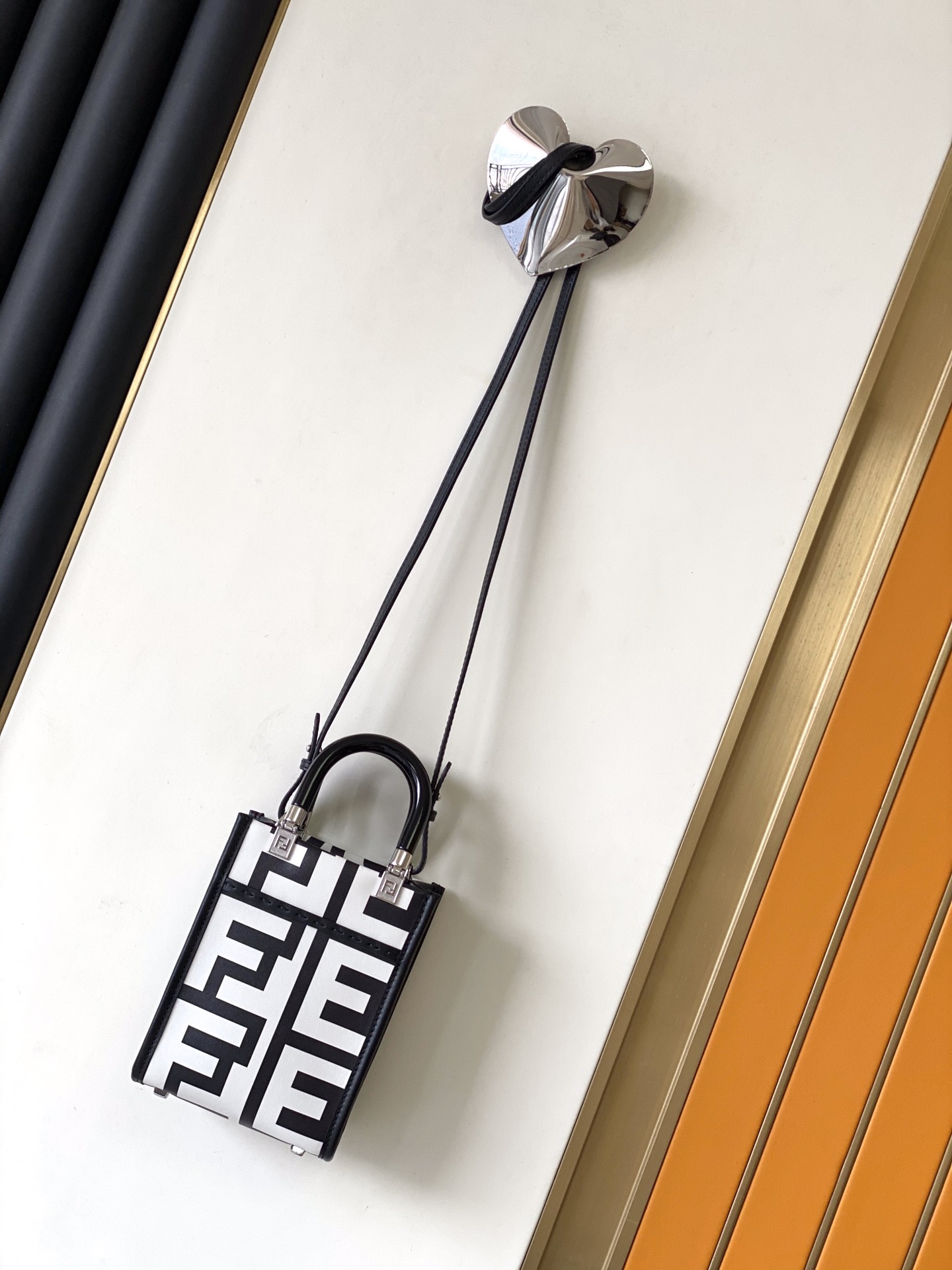 [TOP] FENDI X MARC JACOBS Vitello King Plexiglass Logo Print Mini Fendi Sunshine Shopper Tote Bag 13×6.5×18cm