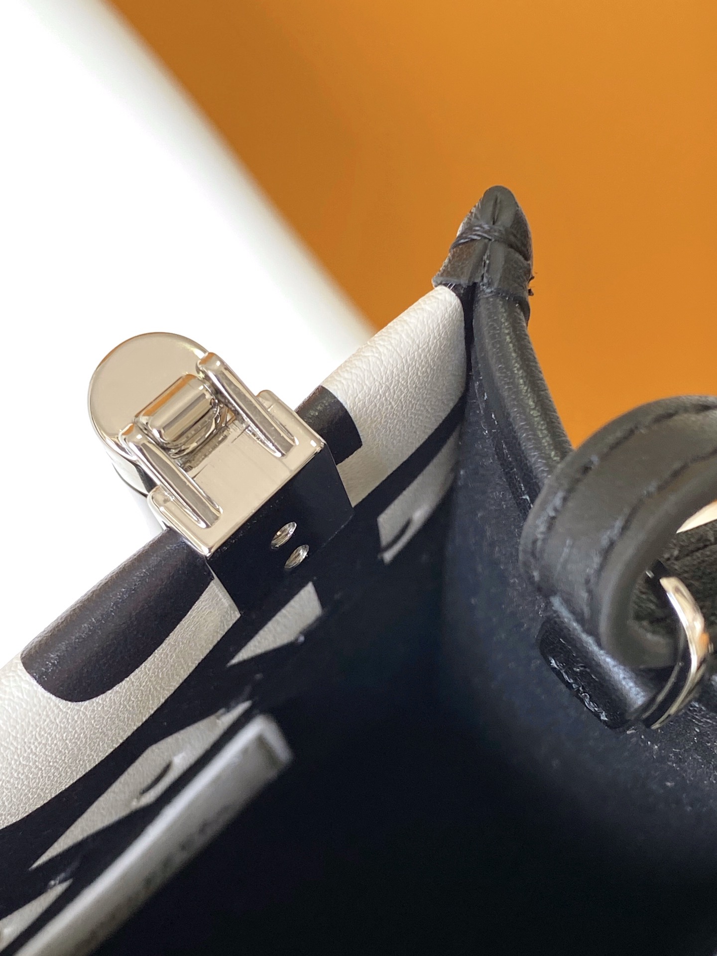 [TOP] FENDI X MARC JACOBS Vitello King Plexiglass Logo Print Mini Fendi Sunshine Shopper Tote Bag 13×6.5×18cm