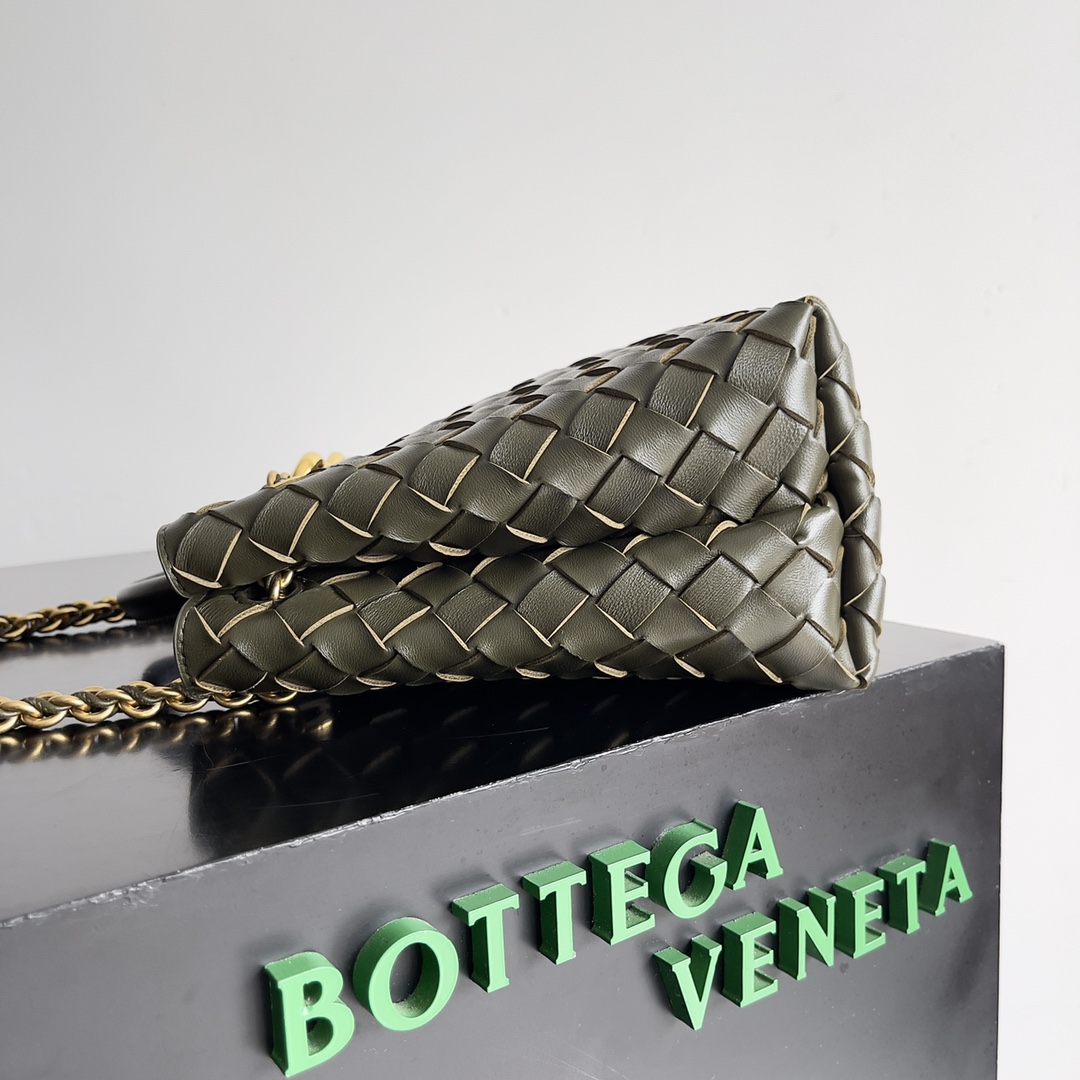 [TOP] Bottega Veneta BV Andiamo Bag 25 x 22 x 10.5 cm - Green