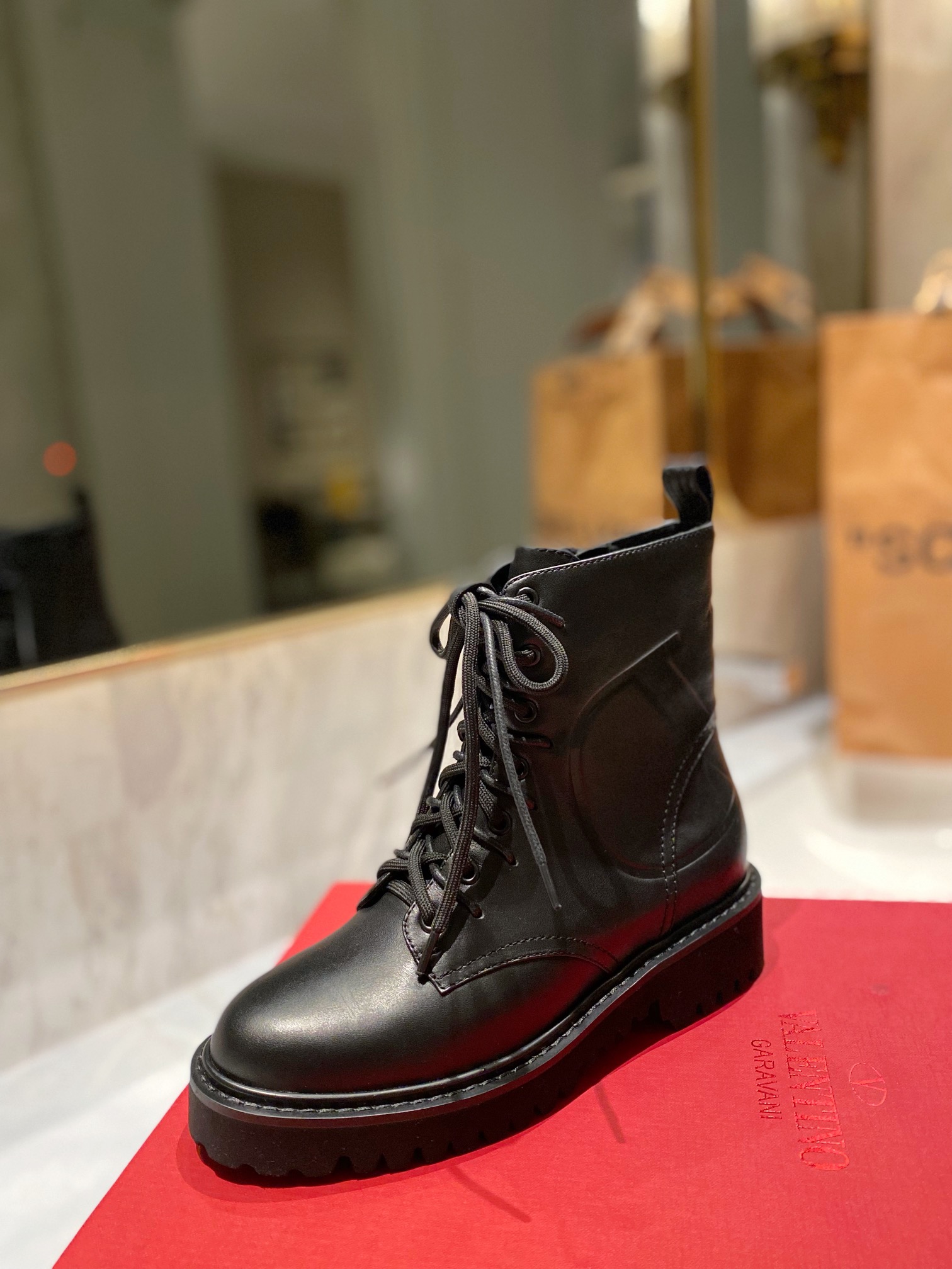 [TOP] VALENTINO 3.5cm Low Heel Cowhide Short Boots  - Black