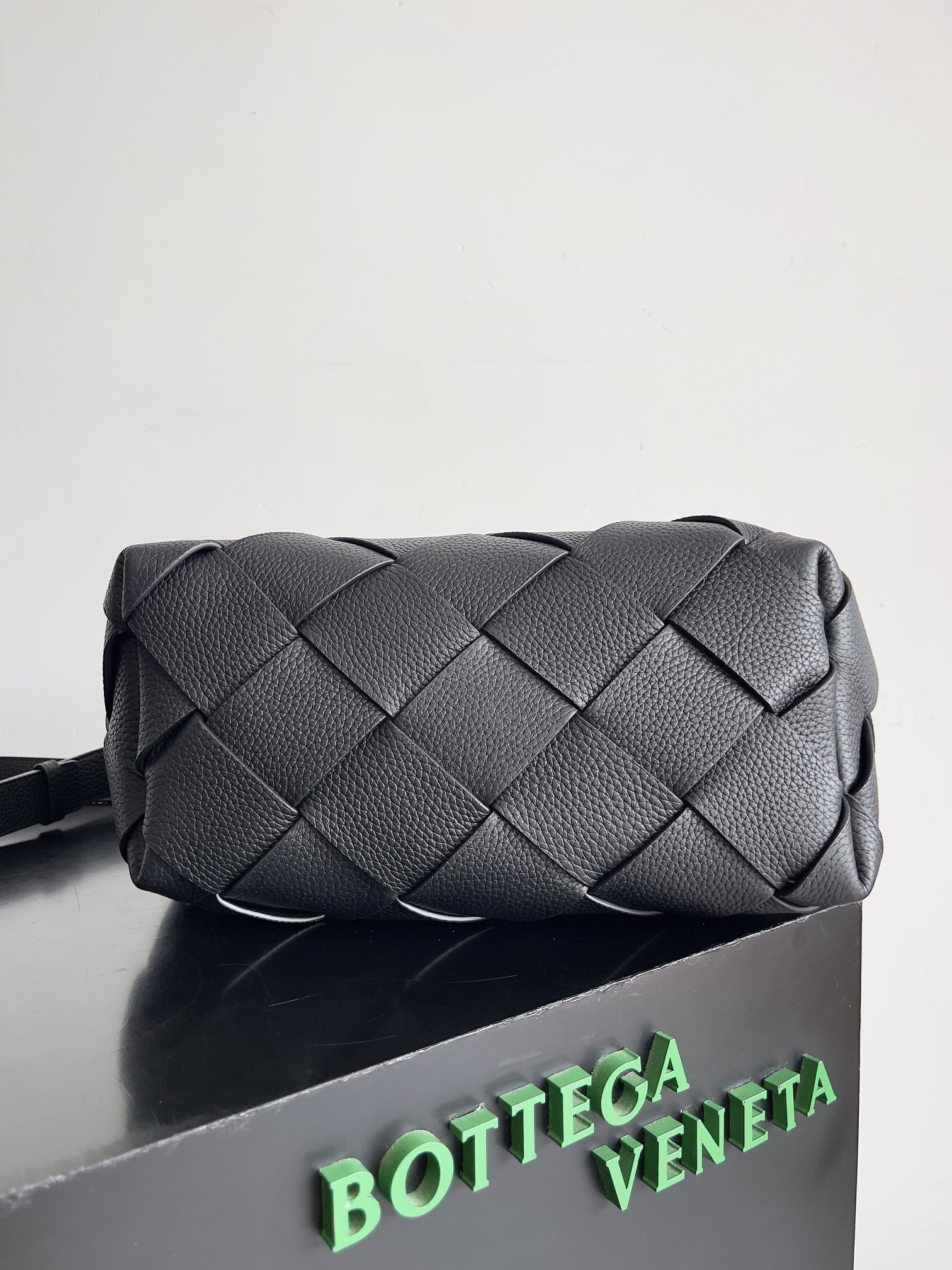 [TOP] Bottega Veneta BV Woven Diago Hobo Bag 39x24x16cm - Black