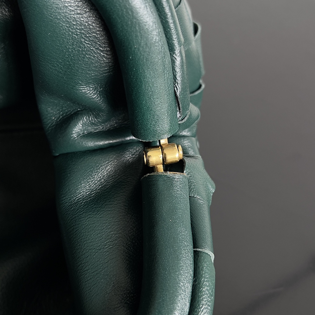 [TOP] Bottega Veneta BV Mini Pouch Bags 22x12x7cm - Green