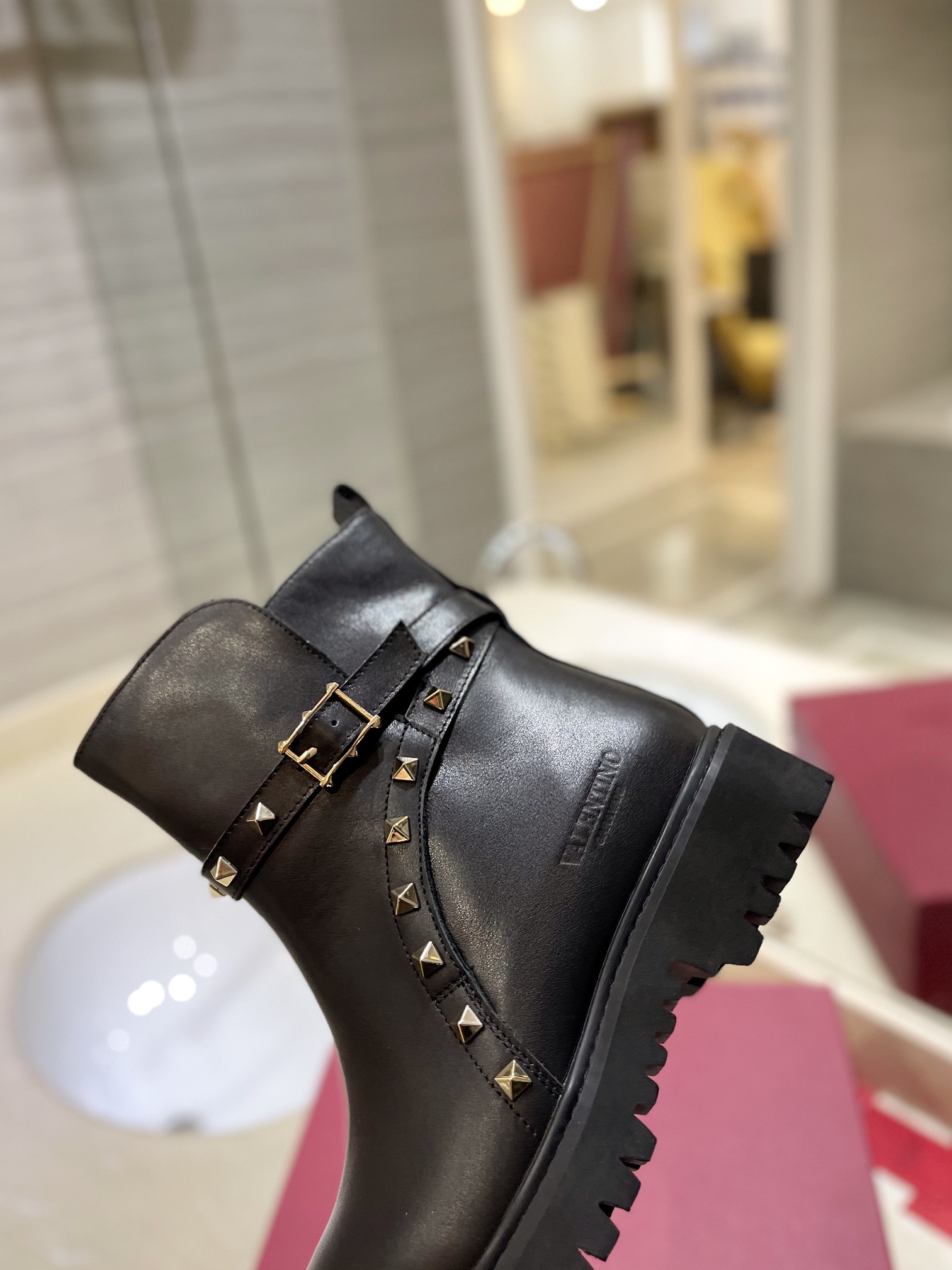 [TOP] VALENTINO 3.5cm Low Heel Short Boots  - Black