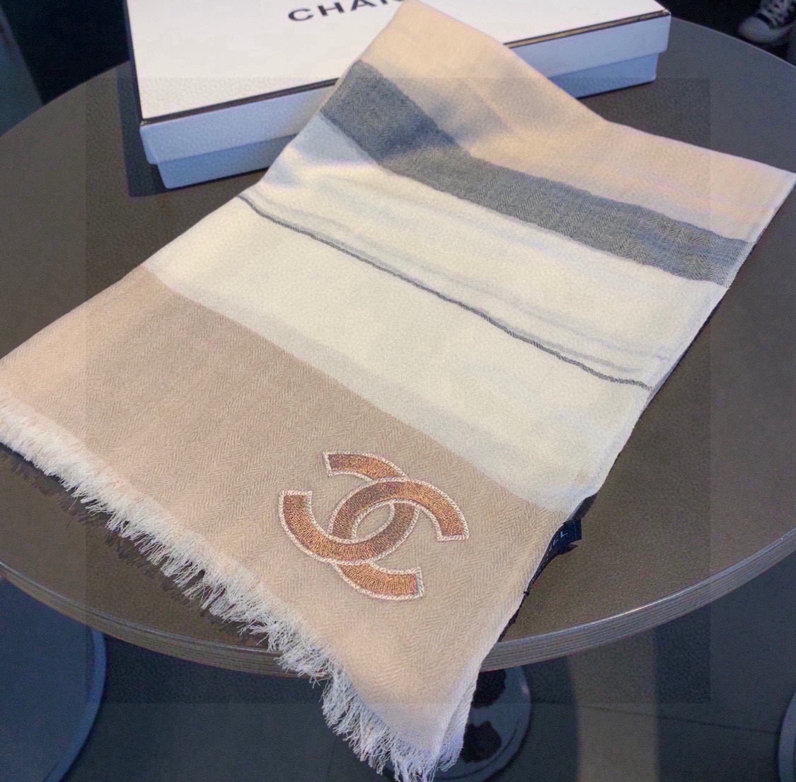 [TOP] CHANEL Classic Scarf 105X180 cm - 2 Colors