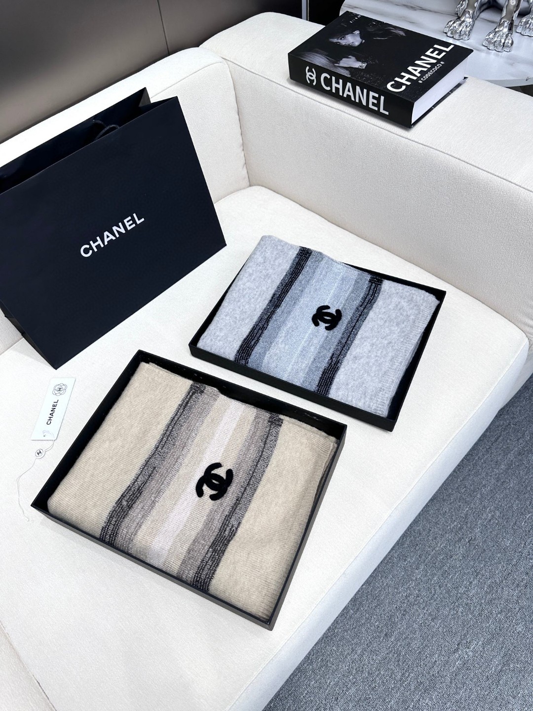 [TOP] CHANEL Classic Scarf 50X210 cm - 2 Colors