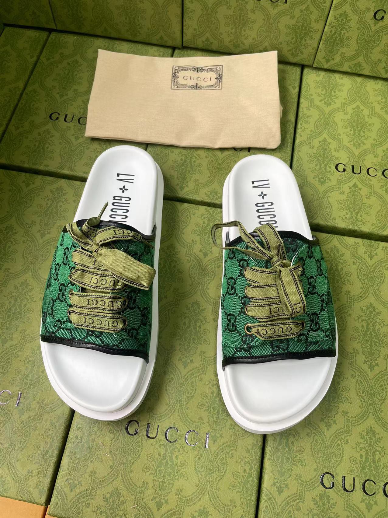 [TOP] Gucci Co-branded LV Rubber Sandals - 12 Colors