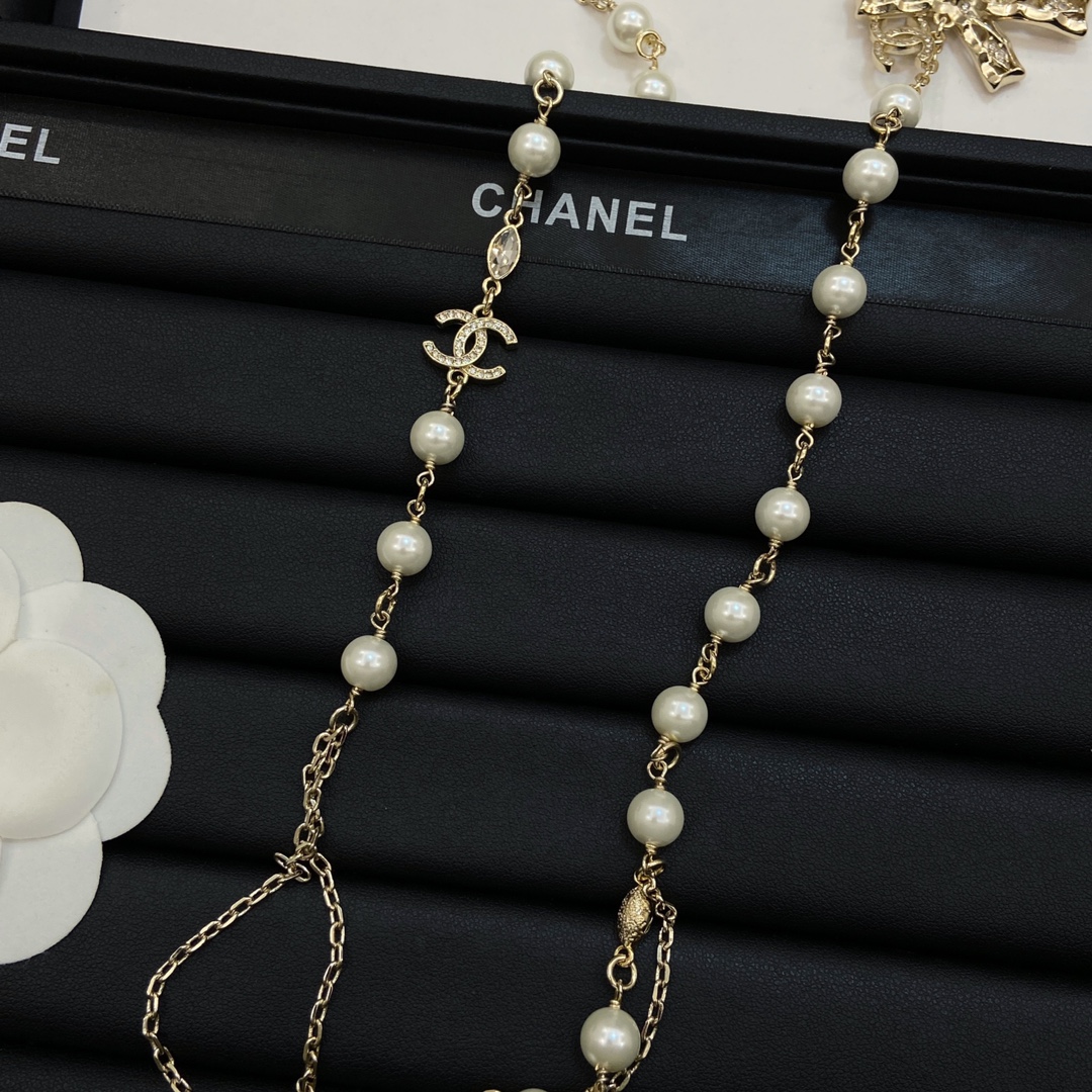 [TOP] CHANEL Pearl Necklace - White&Gold
