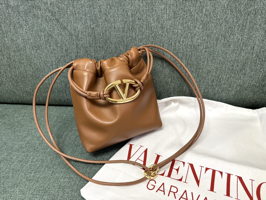 [TOP] VALENTINO Garavani V Logo Pouf Bag Sheepskin 20x17x8cm/23x19x14cm - 5 Colour