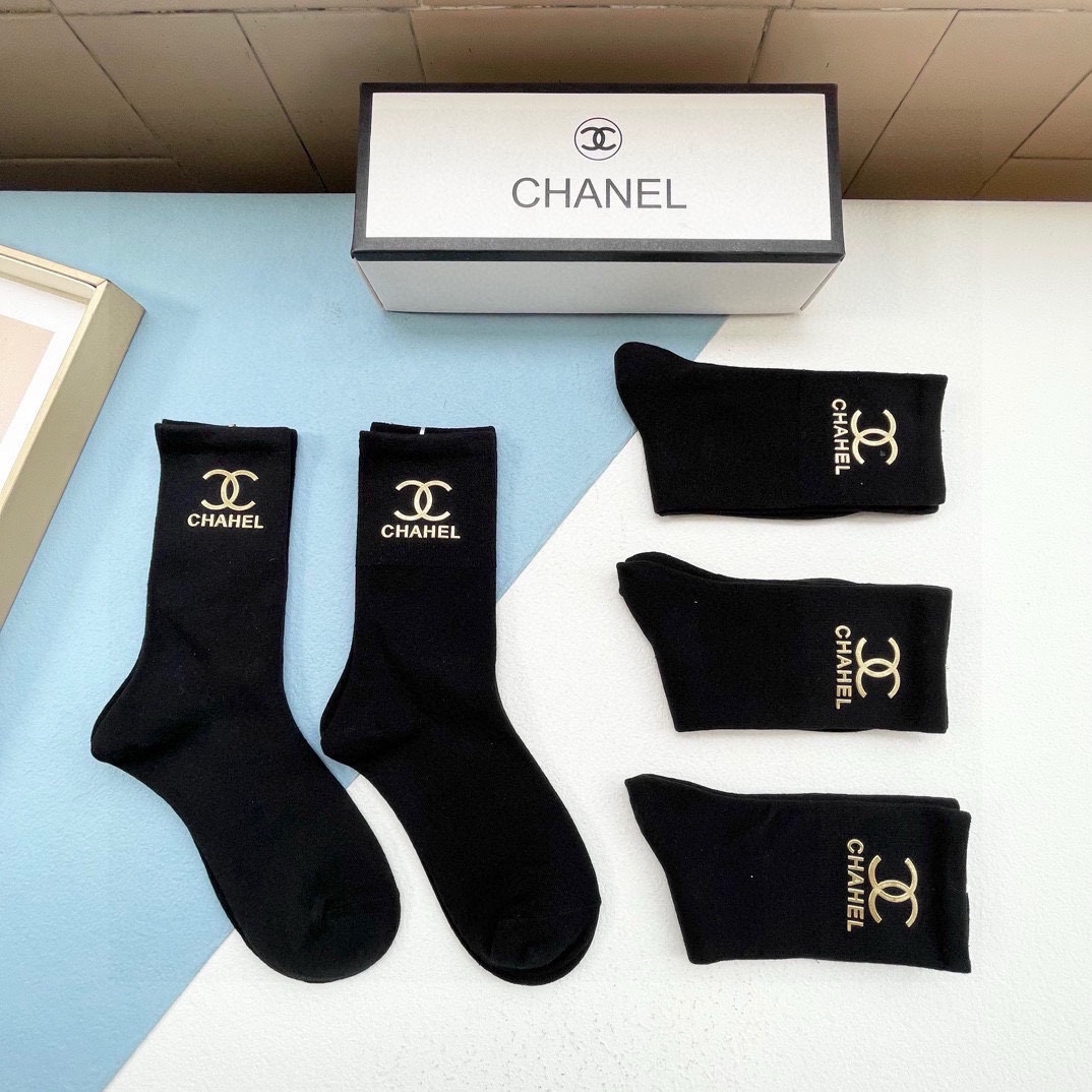 [TOP] CHANEL  Men's Socks-5 Pieces as a Set