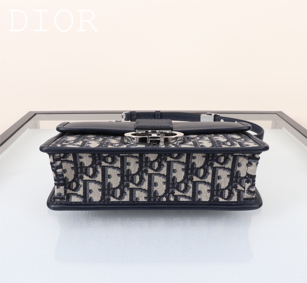 [TOP] Christian Dior East-West 30 Montaigne Bag 21 x 12 x 6cm - Blue