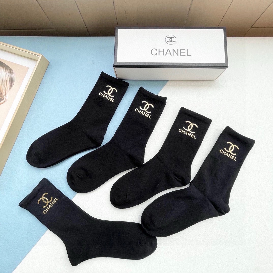 [TOP] CHANEL  Men's Socks-5 Pieces as a Set