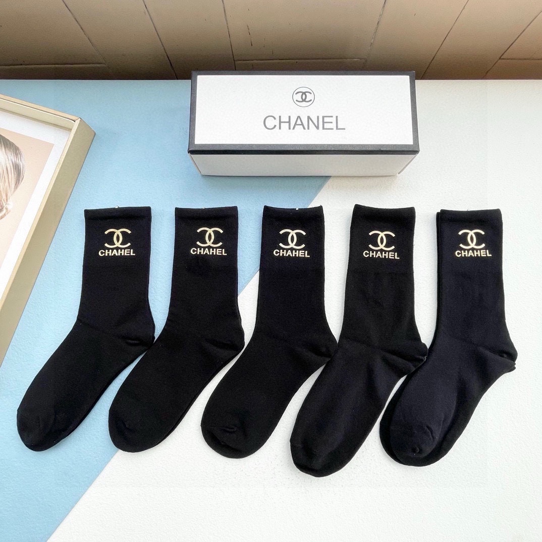 [TOP] CHANEL  Men's Socks-5 Pieces as a Set
