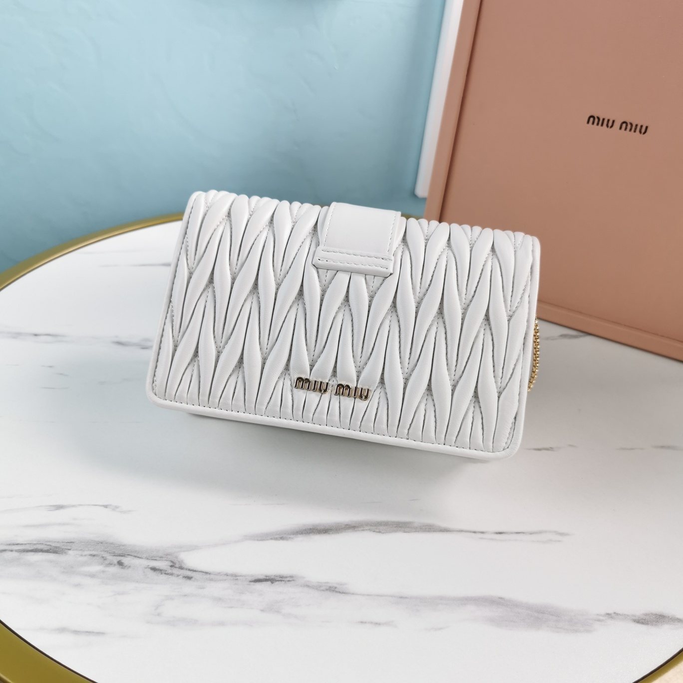 [TOP] Miu Miu Lambskin Matelasse Bag with Daisy Diamond Buckle 18x4x11cm - White