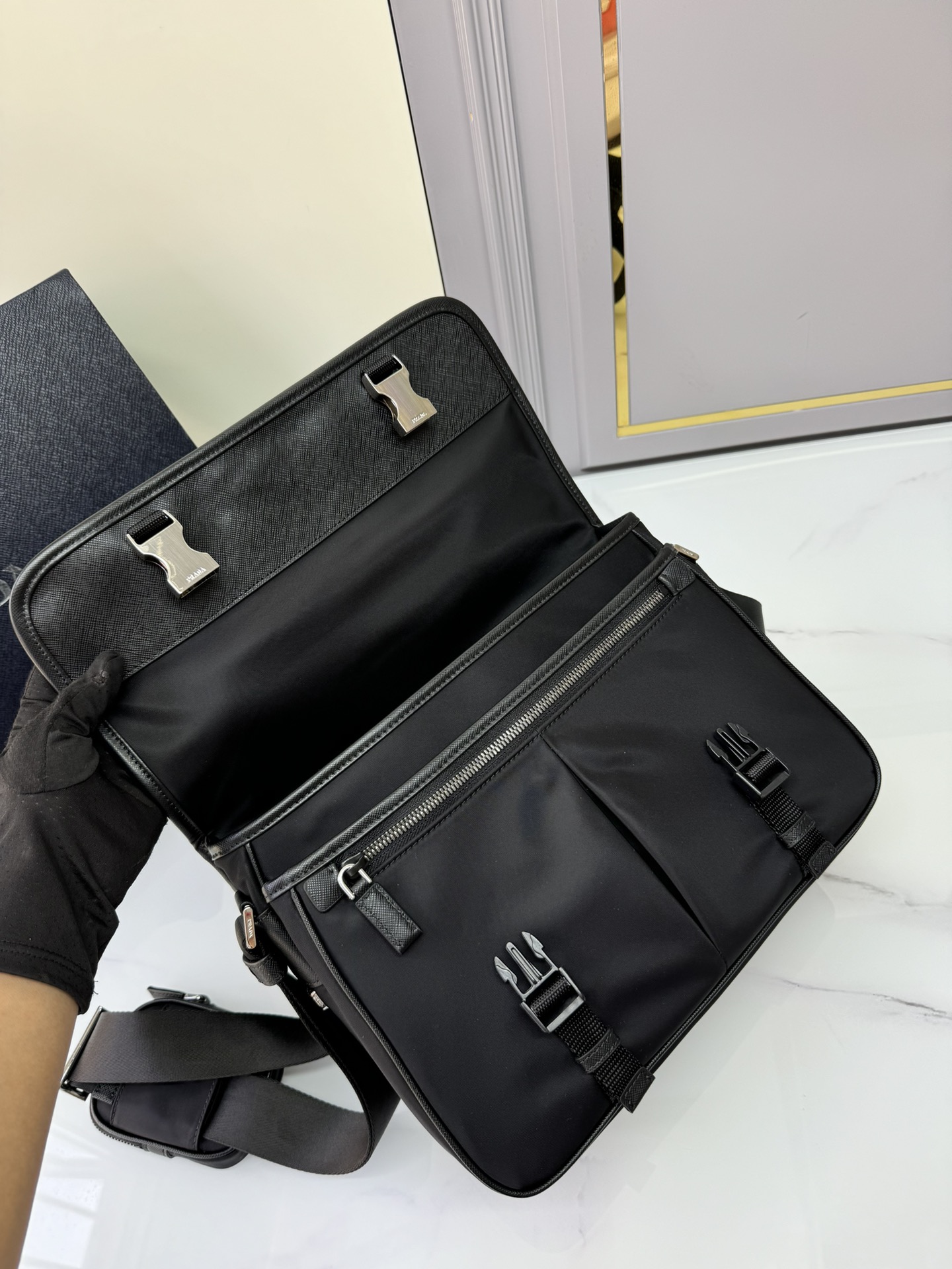 [TOP] PRADA Messenger Bag Nylon 26x20x10cm/32x24x12cm - Black