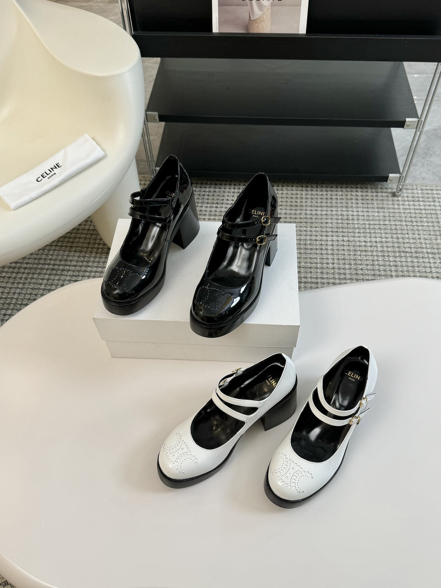 [TOP] CELINE Mary Jane Cowhide Patent Leather Shoes - 2 Color
