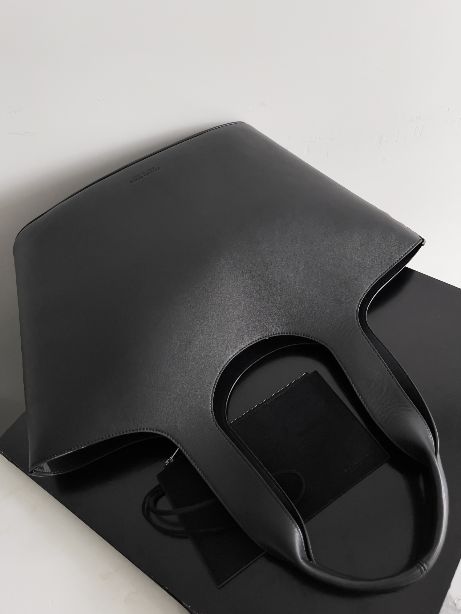 [TOP] Bottega Veneta BV Creek Tote Bag 32.5x16.5cm - Black