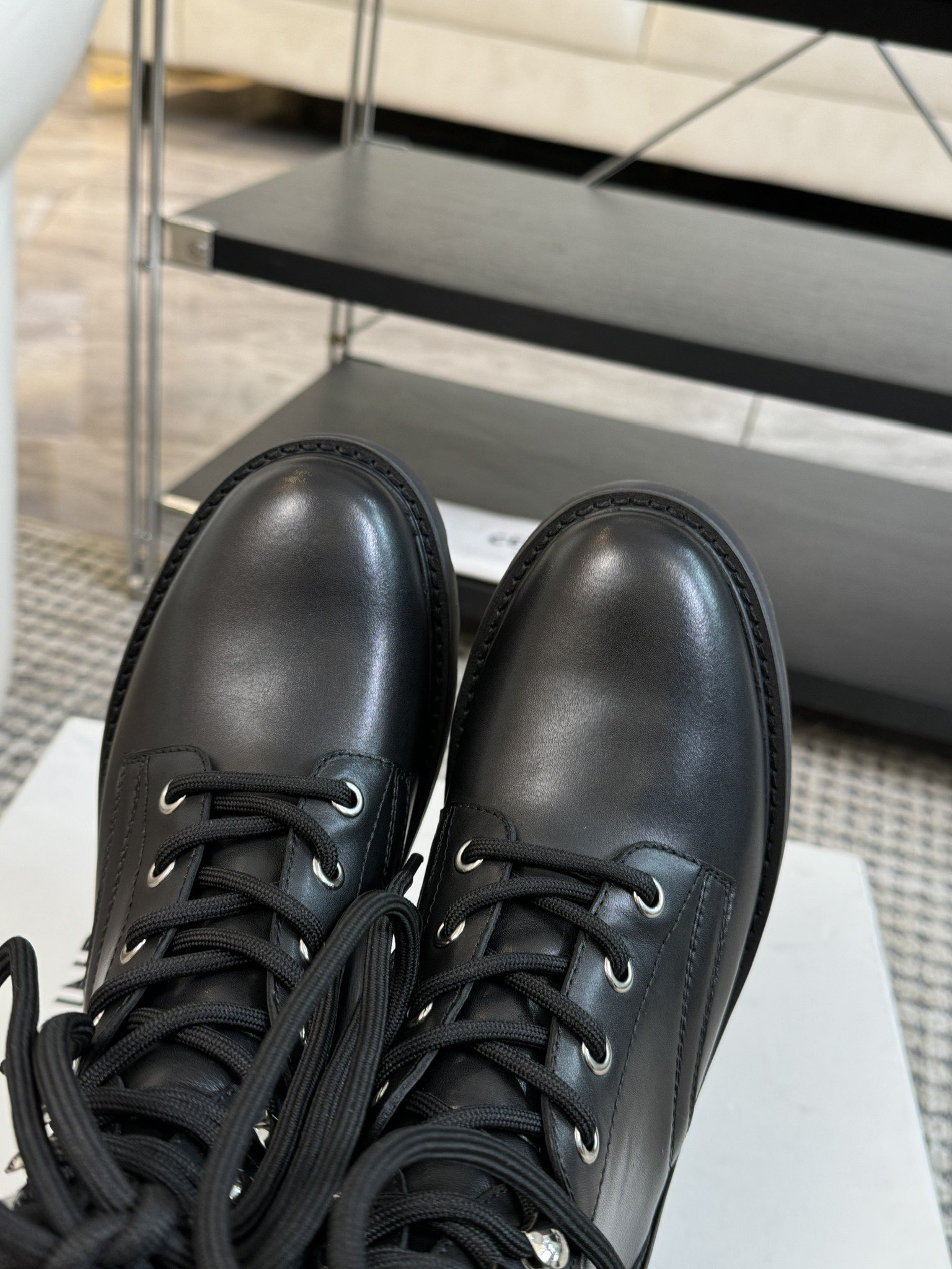 [TOP] CELINE Cowhide Leather Boots - Black