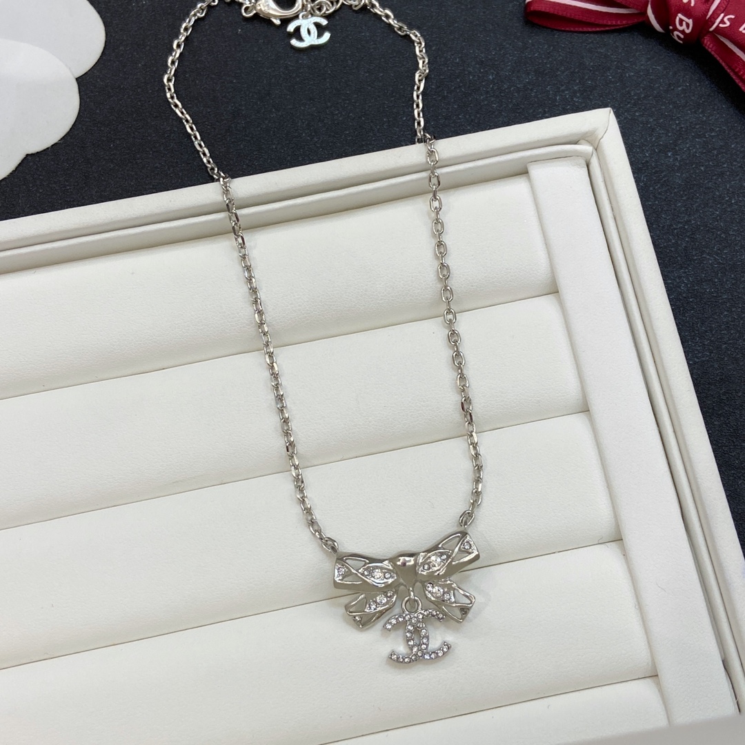 [TOP] CHANEL Bow Necklace - 2 Colour
