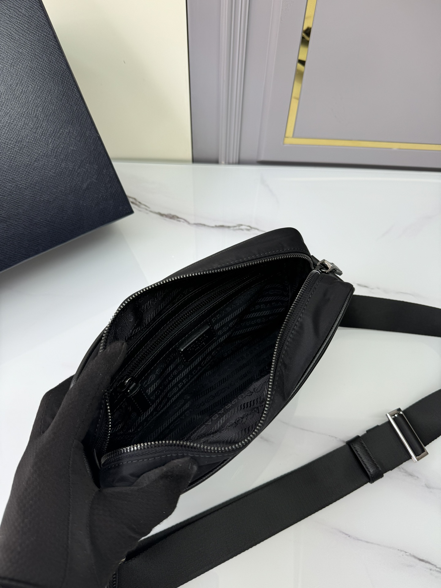 [TOP] PRADA Shoulder Bag Re-Nylon 23x16x7cm - Black