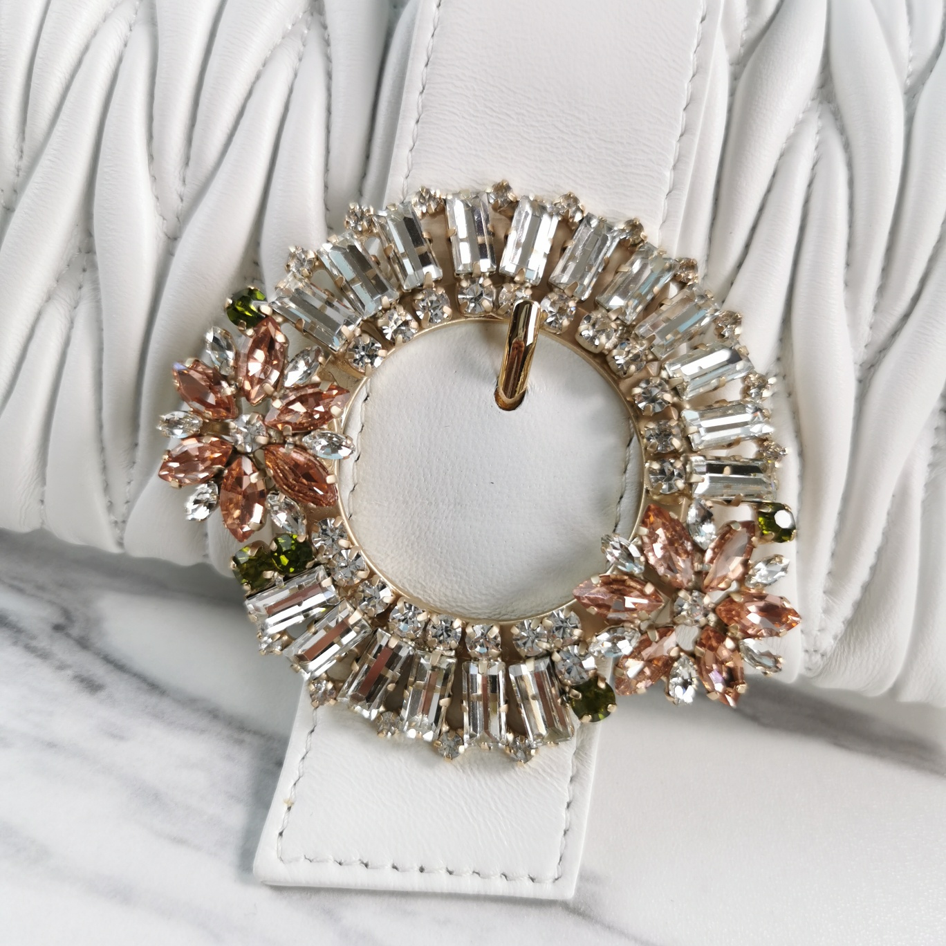 [TOP] Miu Miu Lambskin Matelasse Bag with Daisy Diamond Buckle 18x4x11cm - White