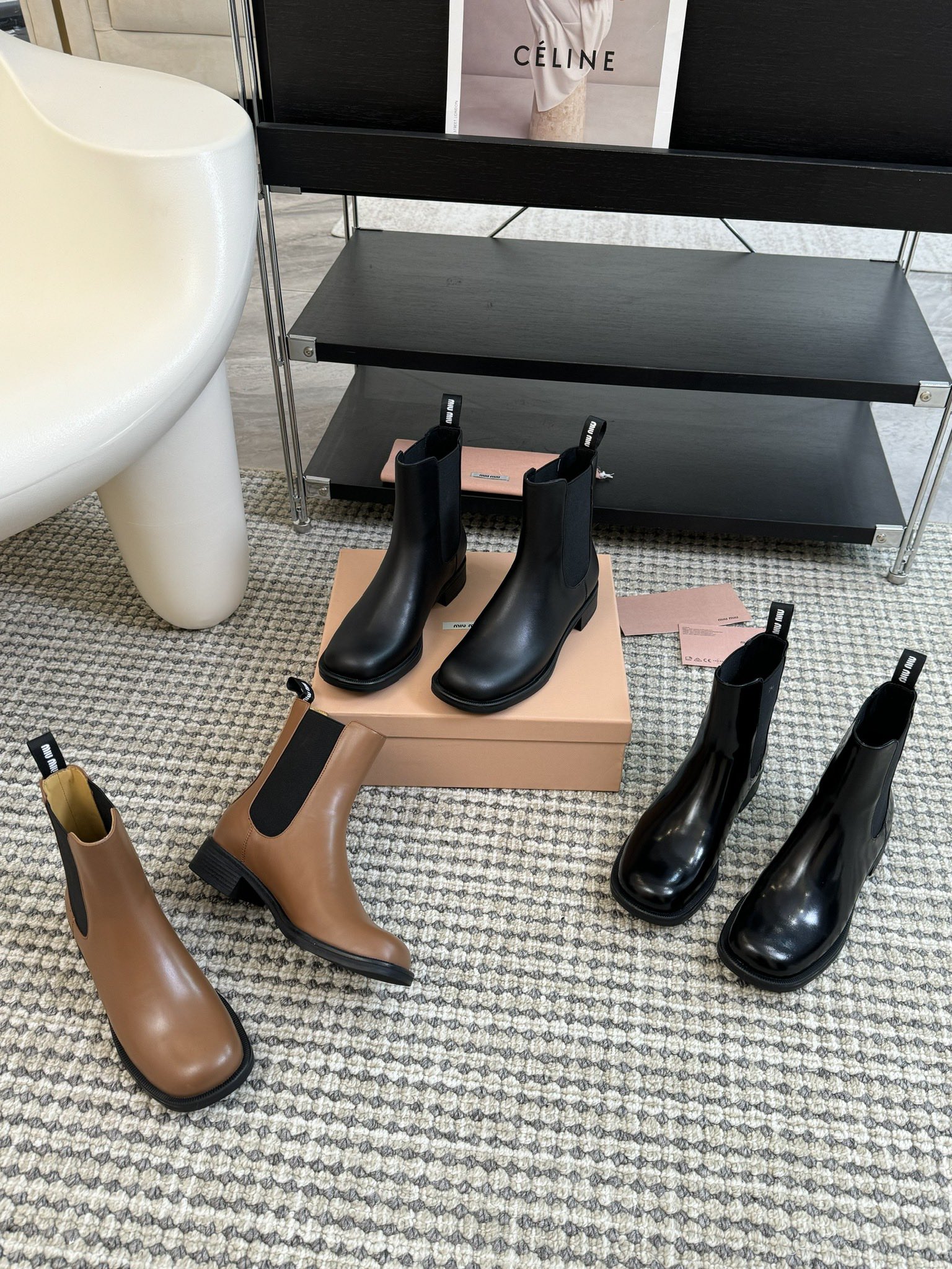 [TOP] Miu Miu Calfskin Short Boots - 3 Color