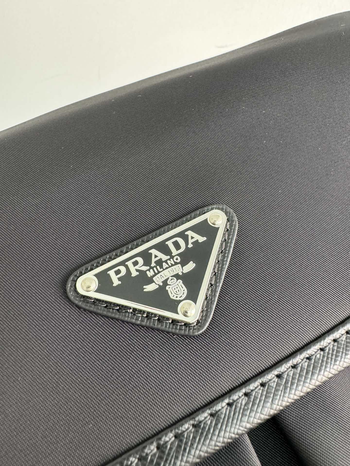 [TOP] PRADA Messenger Bag Nylon 26x20x10cm/32x24x12cm - Black
