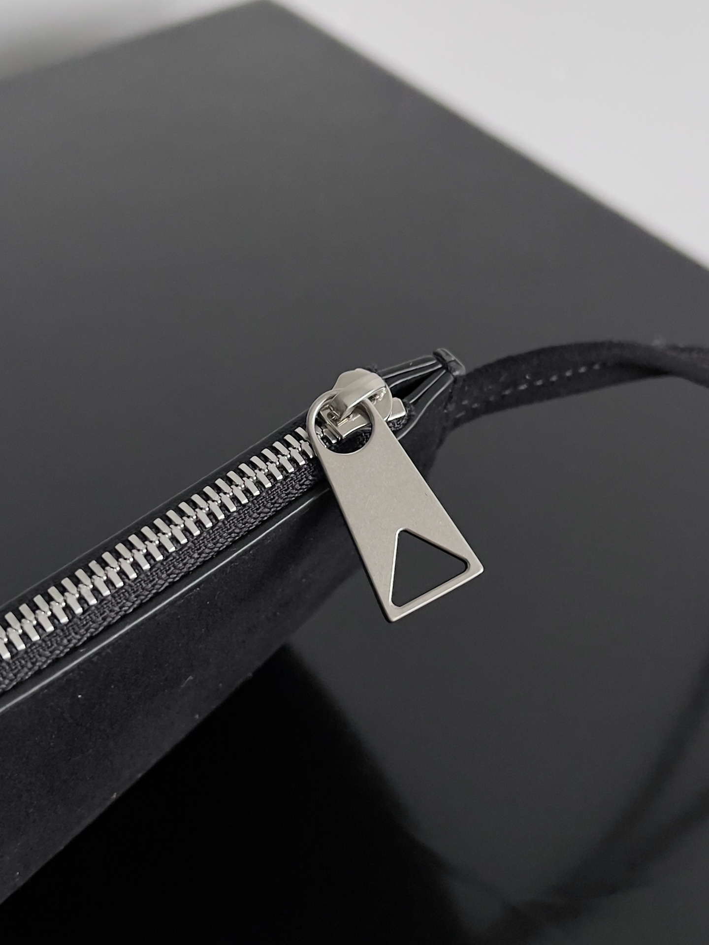 [TOP] Bottega Veneta BV Creek Tote Bag 32.5x16.5cm - Black