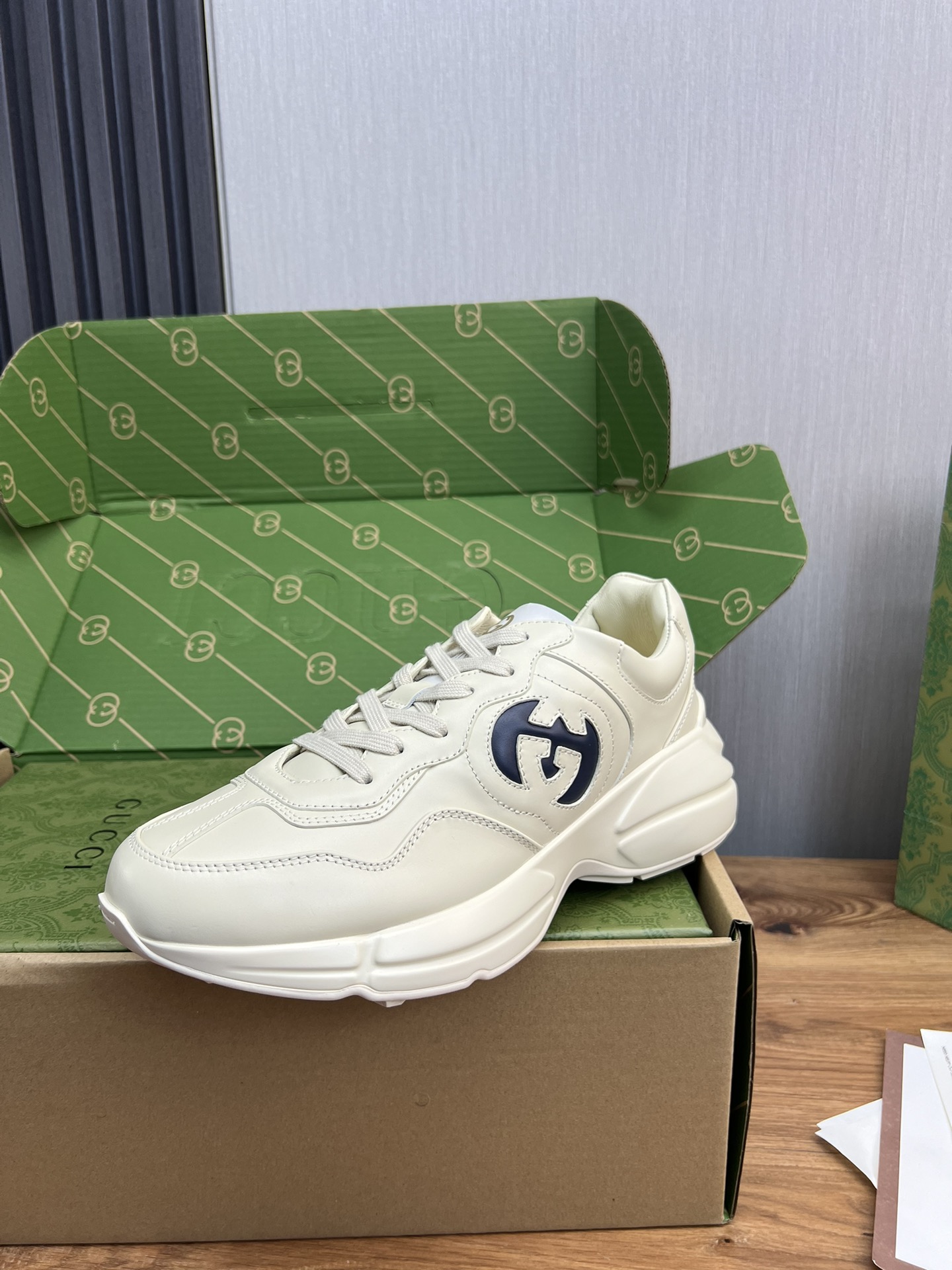 [TOP] GUCCI RHYTON SNEAKER-White