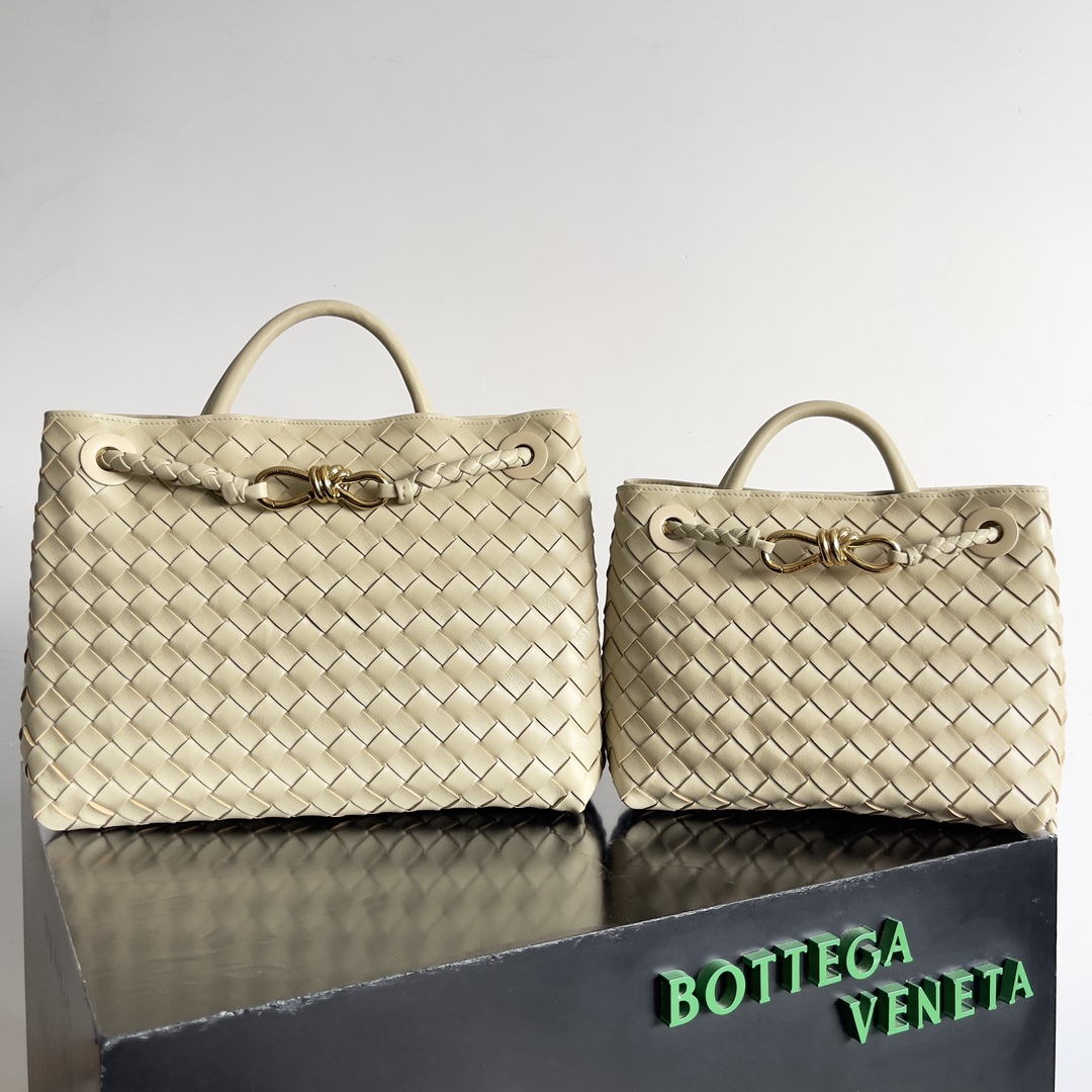 [TOP] Bottega Veneta BV Andiamo Bag 25x22x10.5cm/32x24x12cm - Beige
