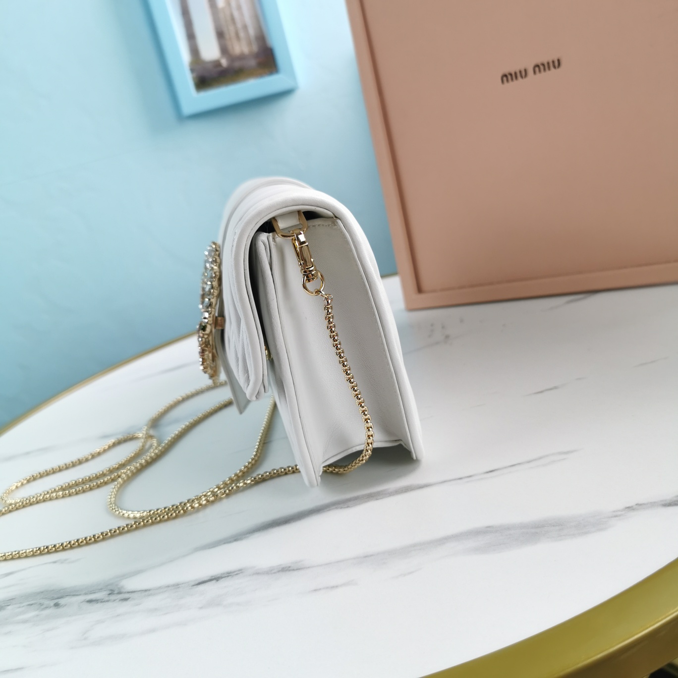 [TOP] Miu Miu Lambskin Matelasse Bag with Daisy Diamond Buckle 18x4x11cm - White