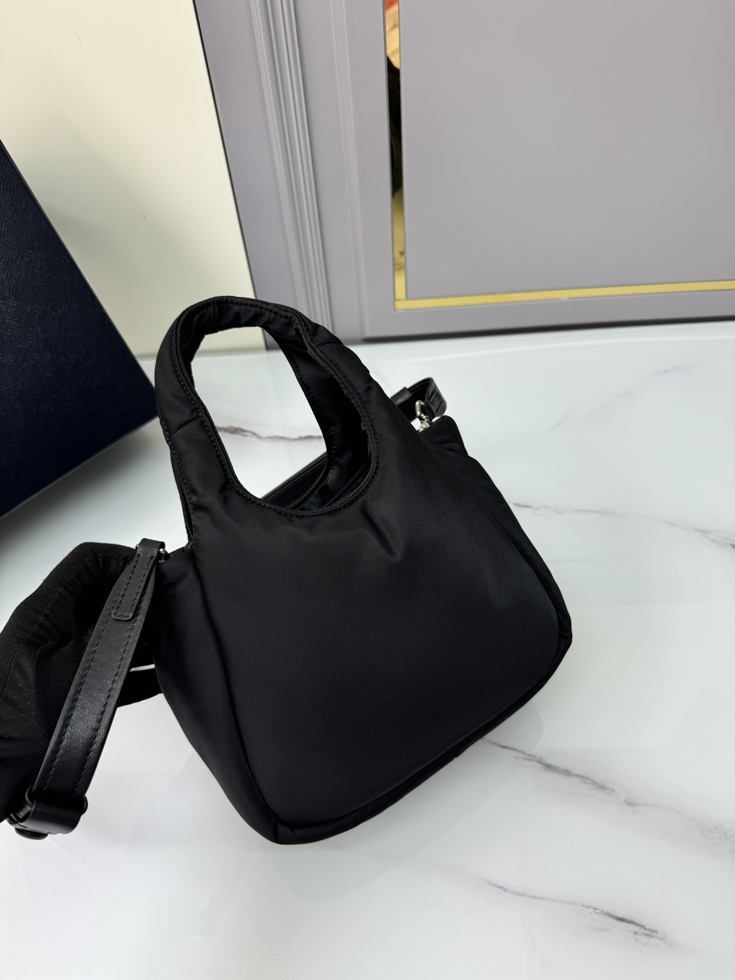 [TOP] PRADA Mini Tote bag Nylon Fabric 19x16x10cm - Black